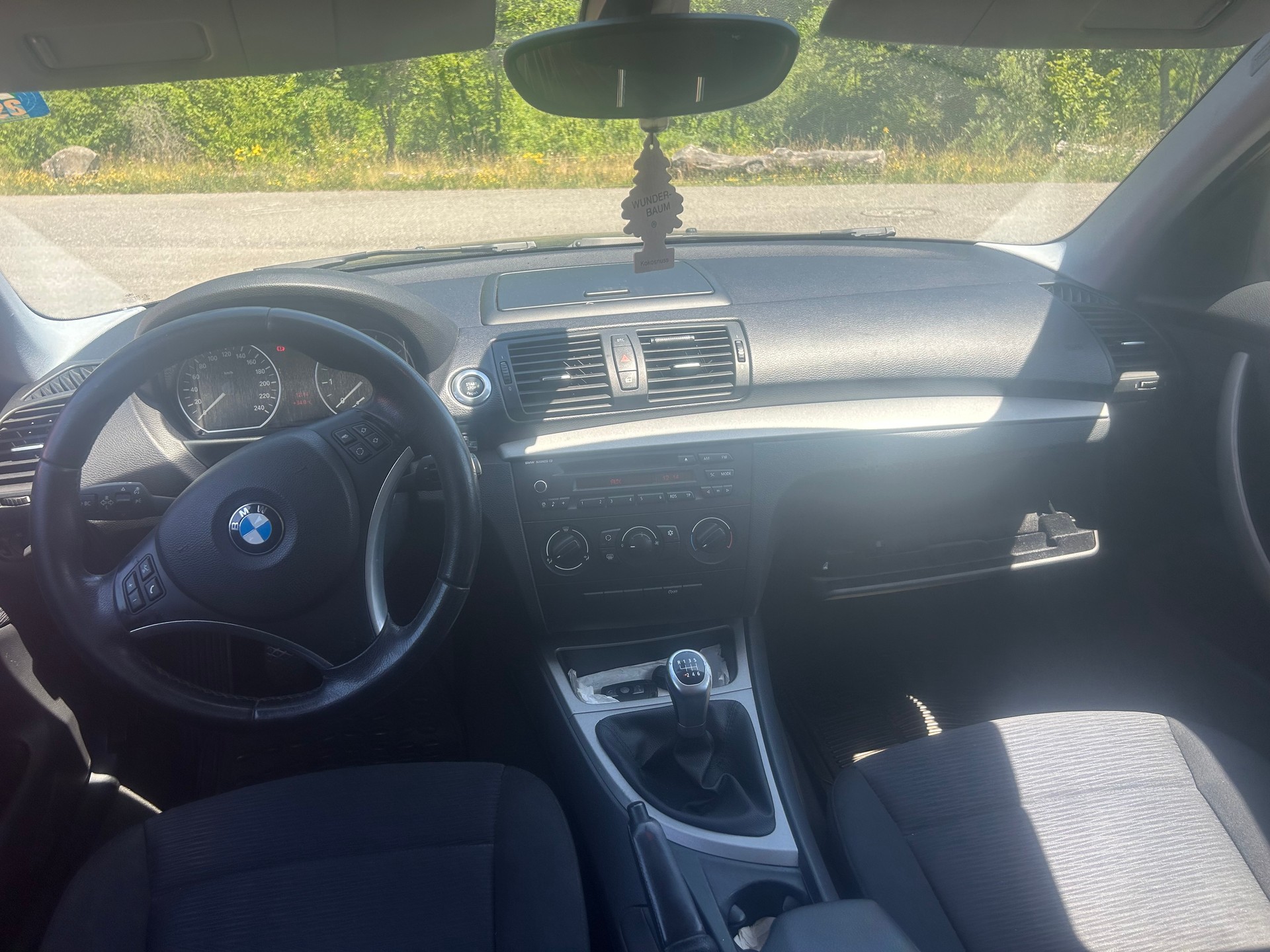 BMW 116i-image-7
