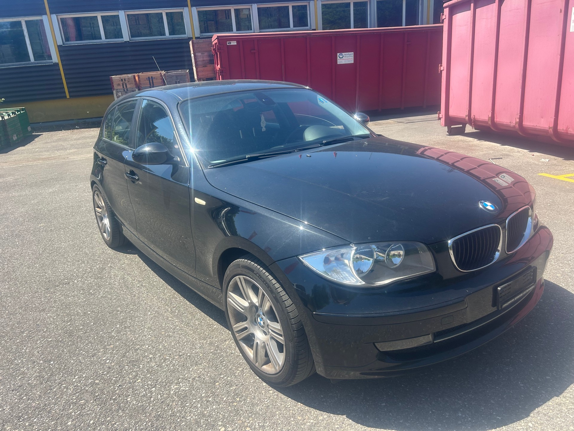 BMW 116i-image-2