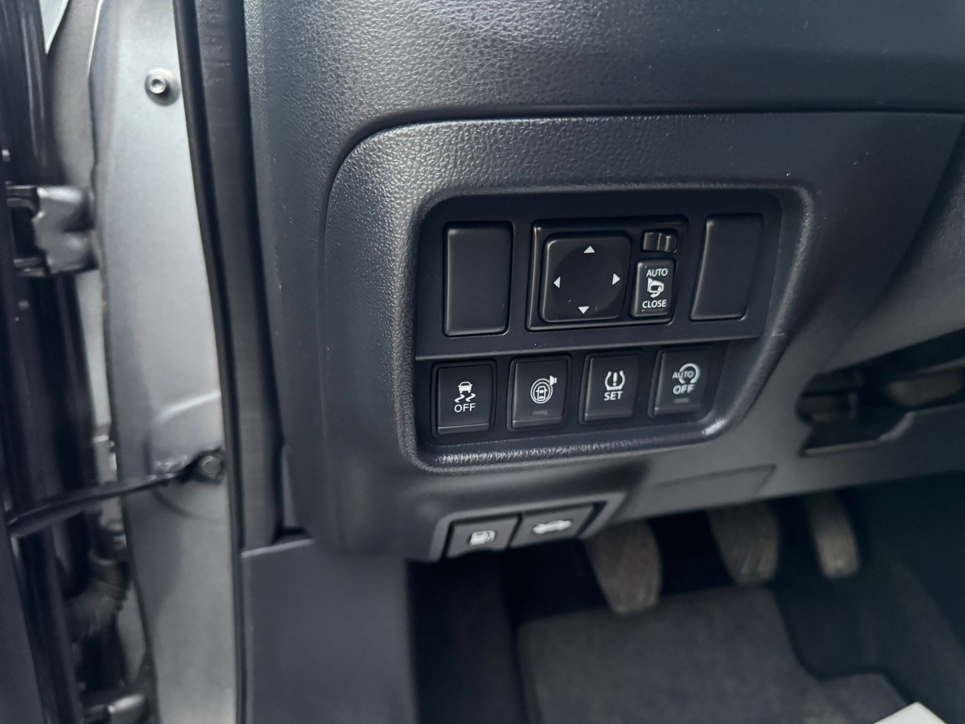 NISSAN Juke 1.2 DIG-T N-Connecta-image-19