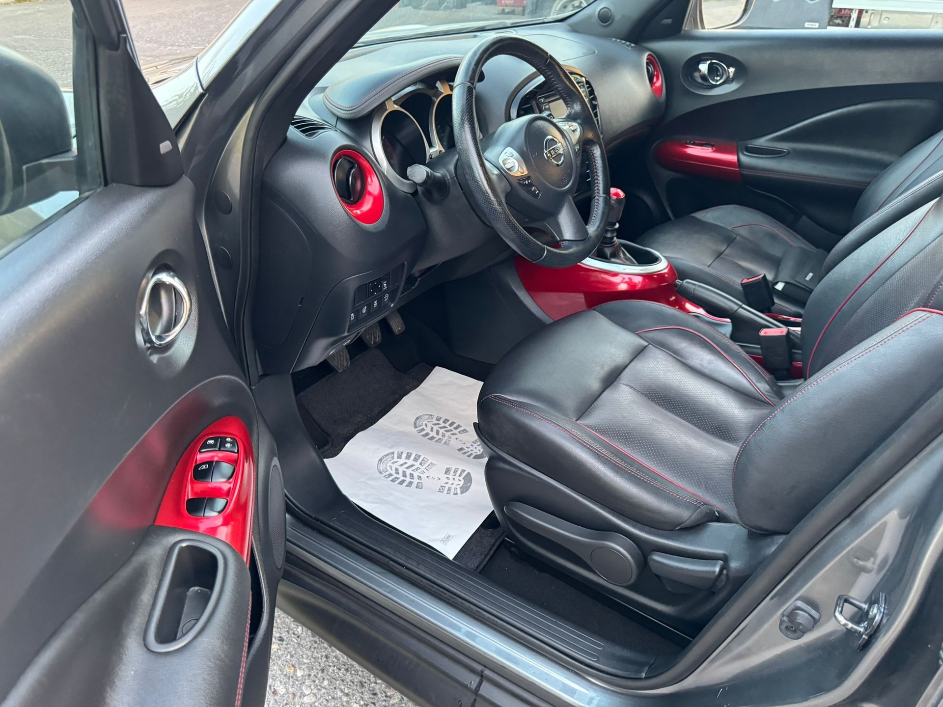 NISSAN Juke 1.2 DIG-T N-Connecta-image-10