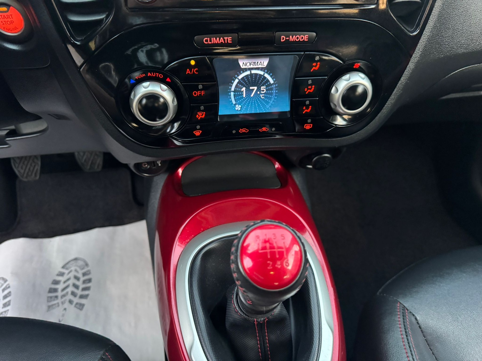 NISSAN Juke 1.2 DIG-T N-Connecta-image-16