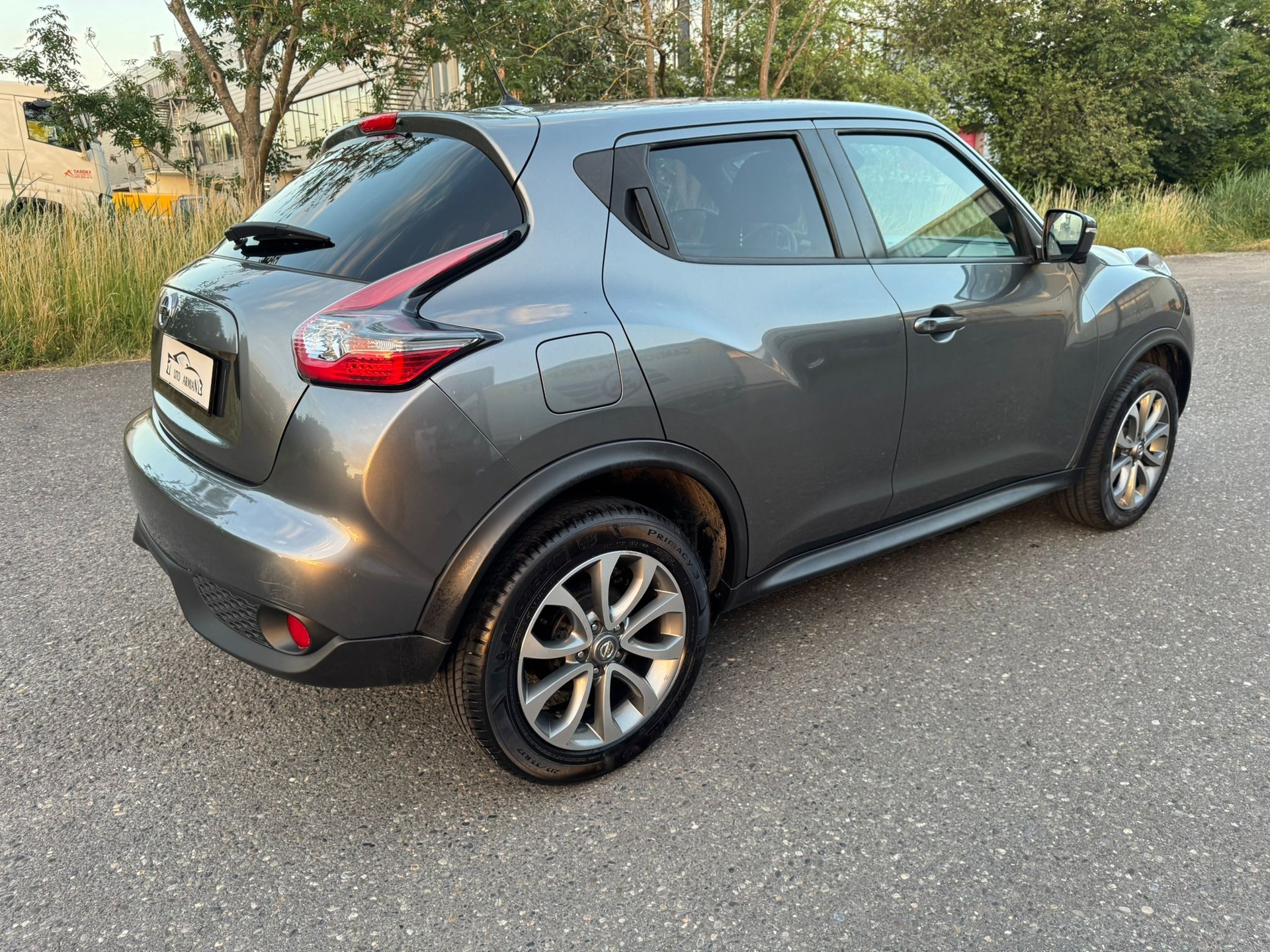 NISSAN Juke 1.2 DIG-T N-Connecta-image-5