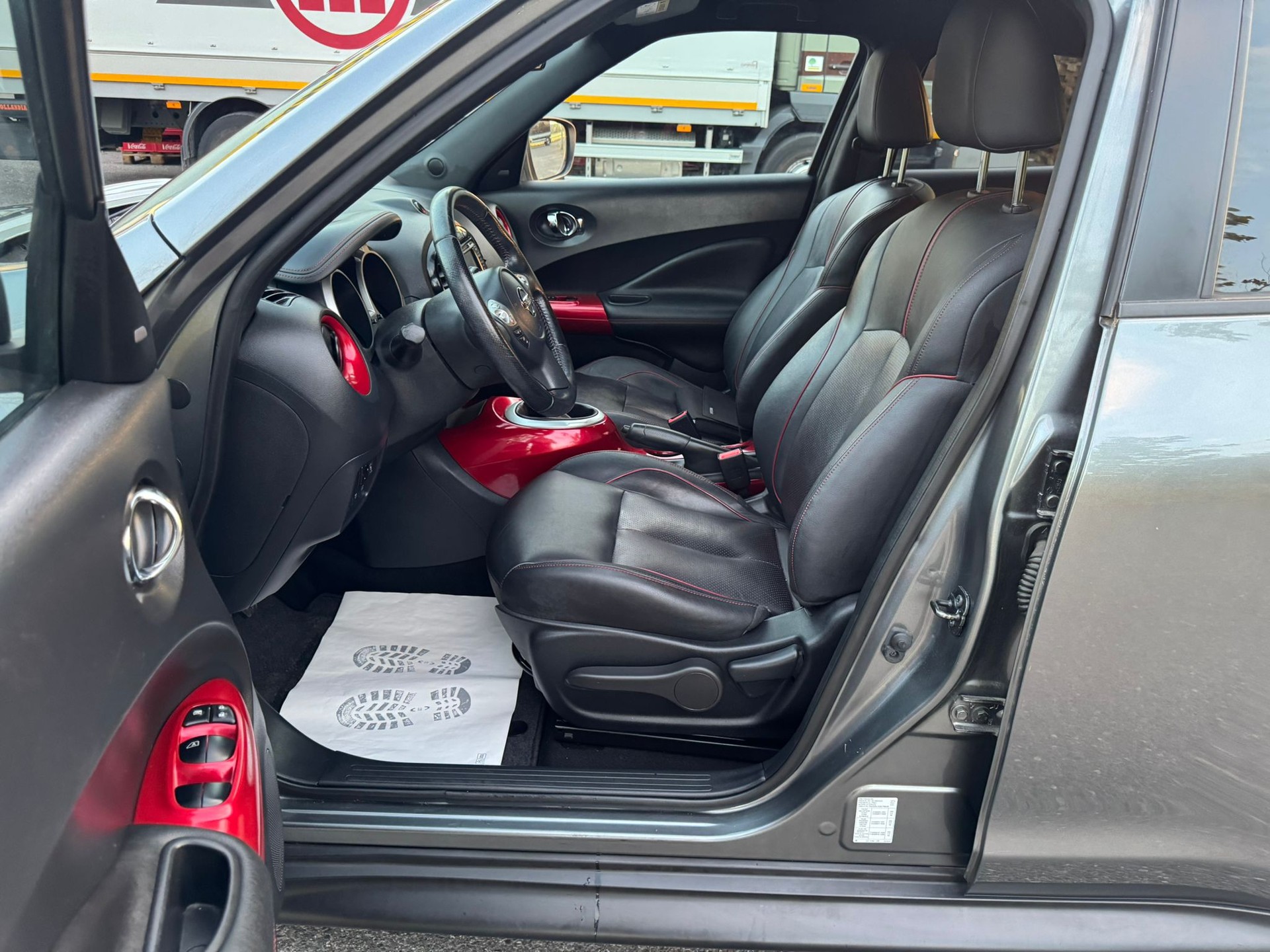 NISSAN Juke 1.2 DIG-T N-Connecta-image-9