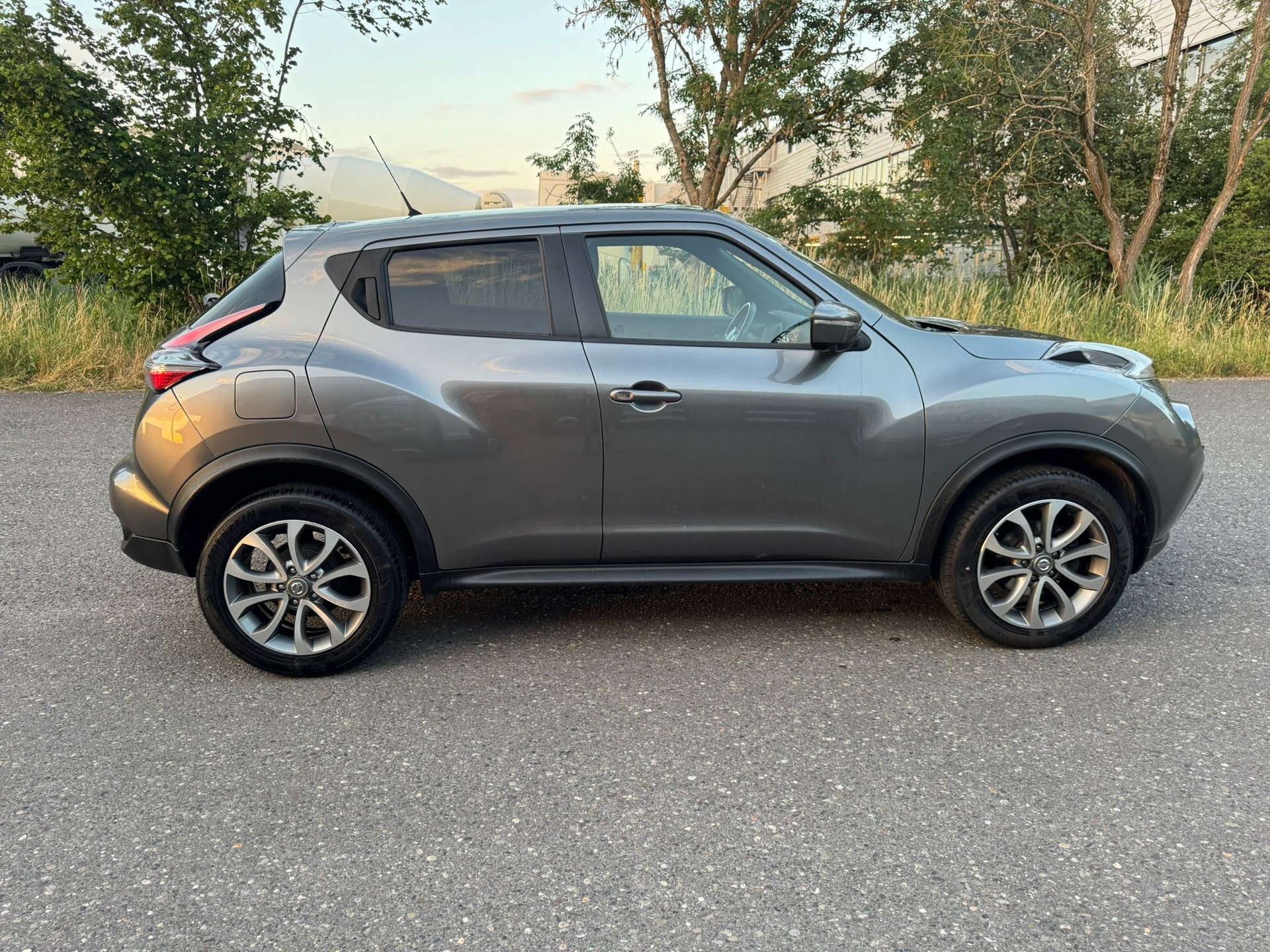 NISSAN Juke 1.2 DIG-T N-Connecta-image-8