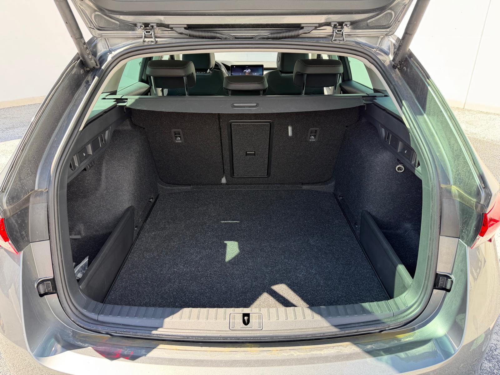 SKODA Octavia Combi 1.5 TSI mHEV DSG Dynamic-image-10
