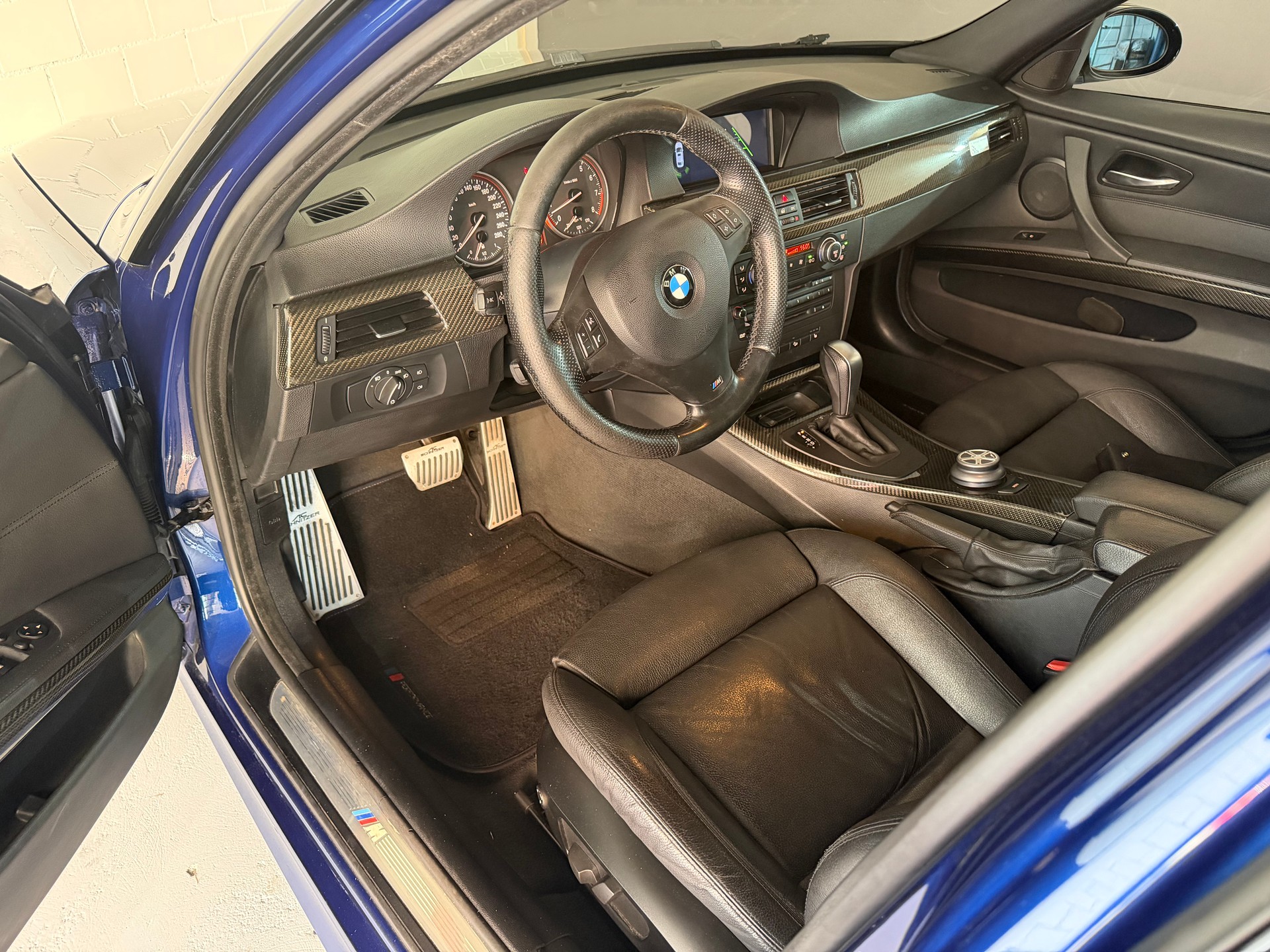 BMW 335 xi Touring Steptronic M-Sportpaket-image-9