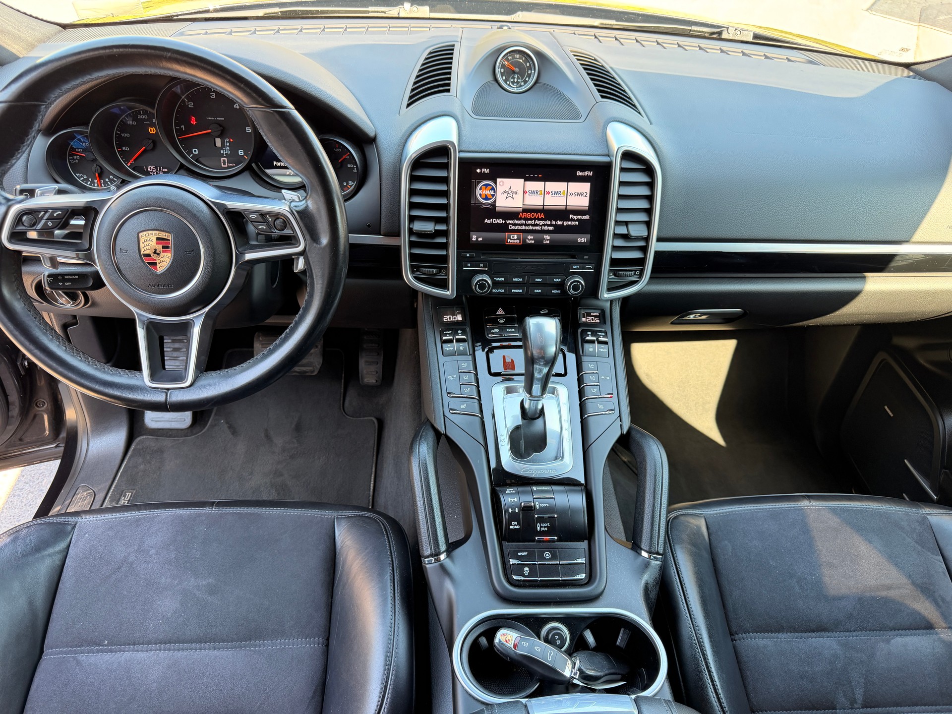PORSCHE Cayenne Diesel Platinum Edition-image-10
