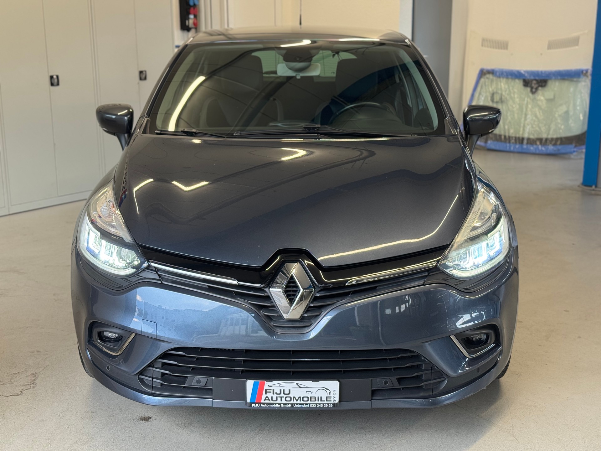 RENAULT Clio 1.2 16V T Swiss Edition-image-1