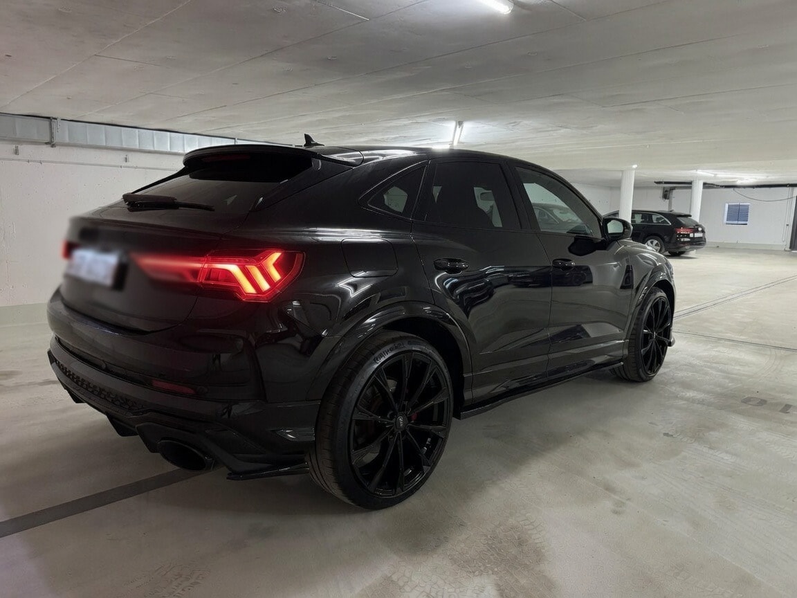AUDI RS Q3 2.5 TFSI Sportback quattro (CH) Black Edition | PANO | AHK | Gratis Service-image-3
