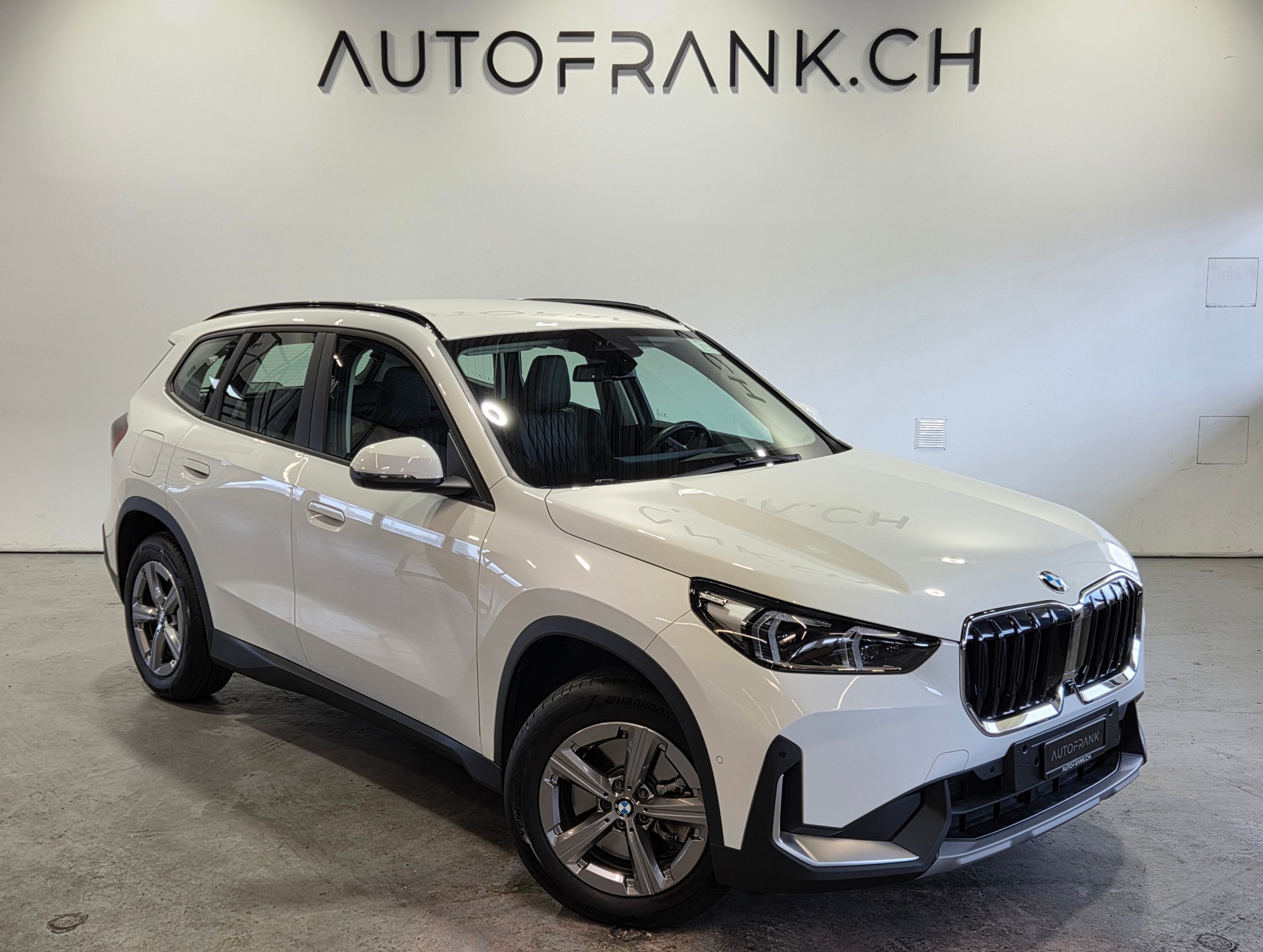 BMW X1 23i xDrive-image-18