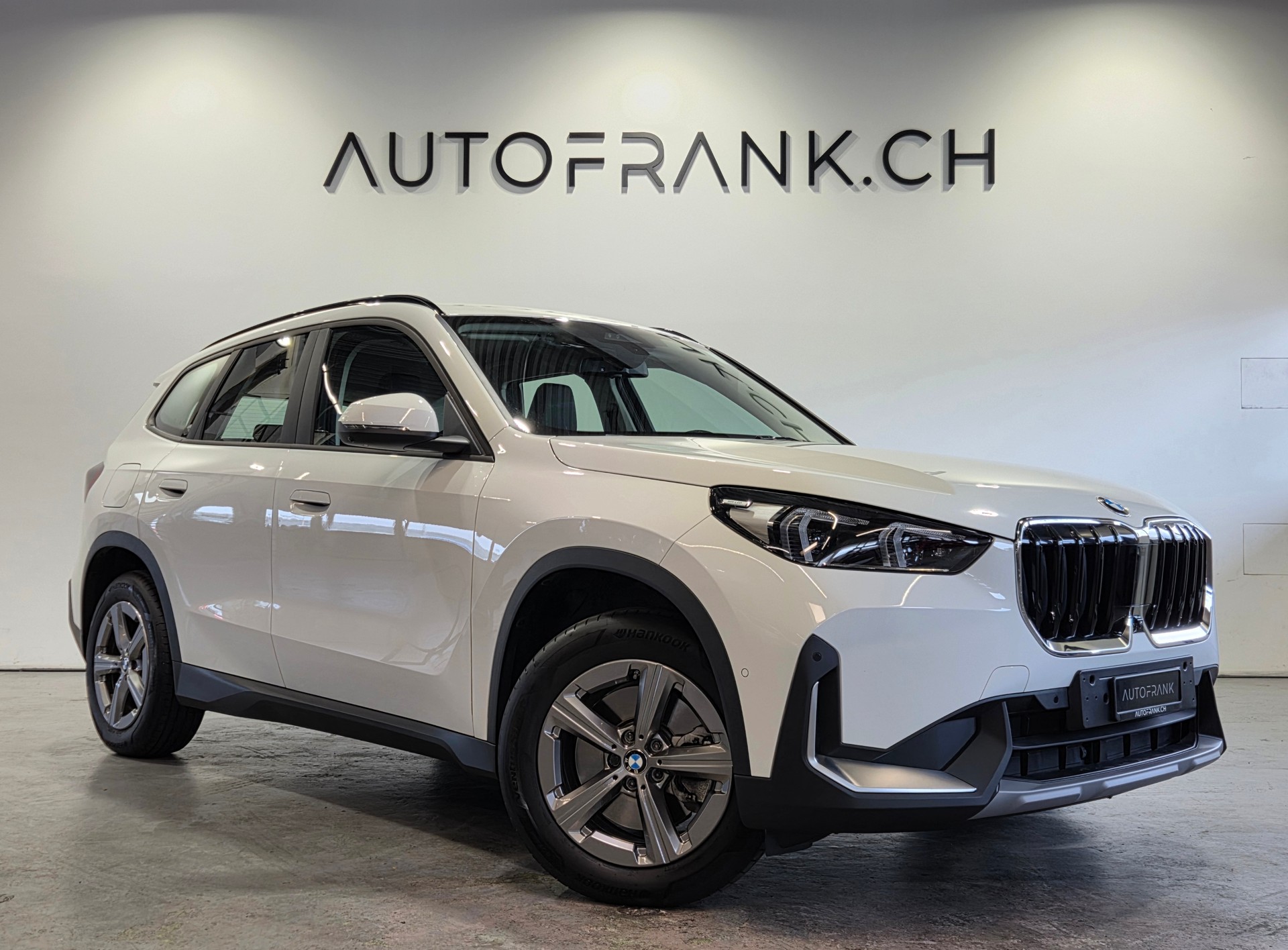 BMW X1 23i xDrive-image-0