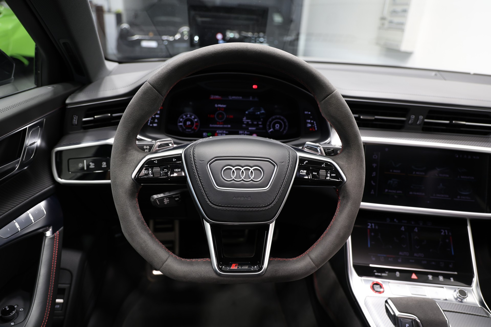 AUDI RS6 Avant 4.0 TFSI V8 quattro *Nardograu*-image-19
