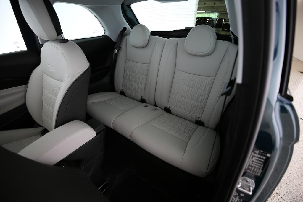 FIAT 500 La Prima-image-7