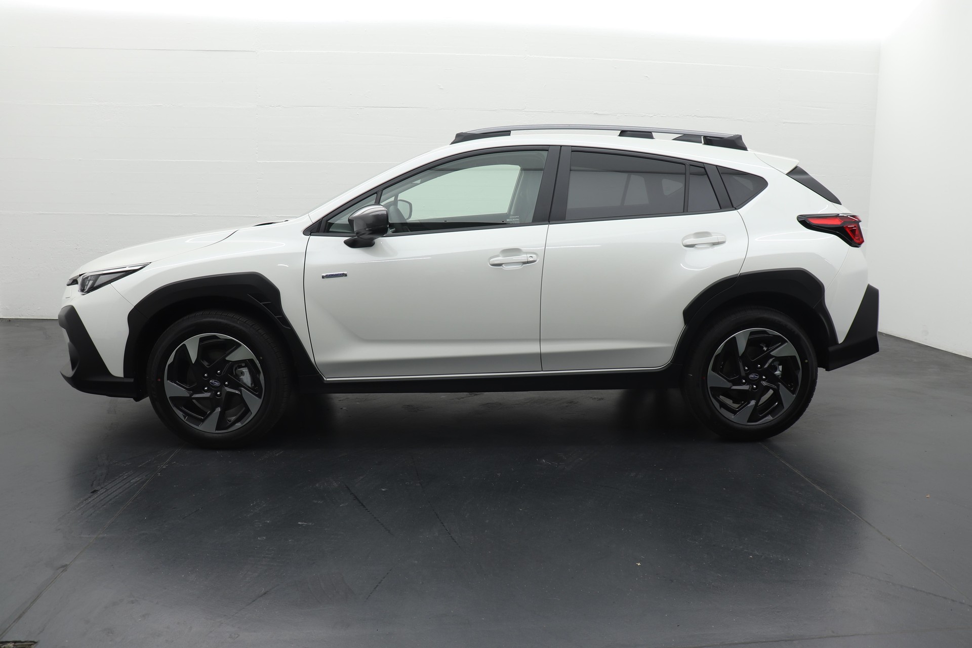 SUBARU Crosstrek 2.0i e-Boxer Swiss Plus-image-3
