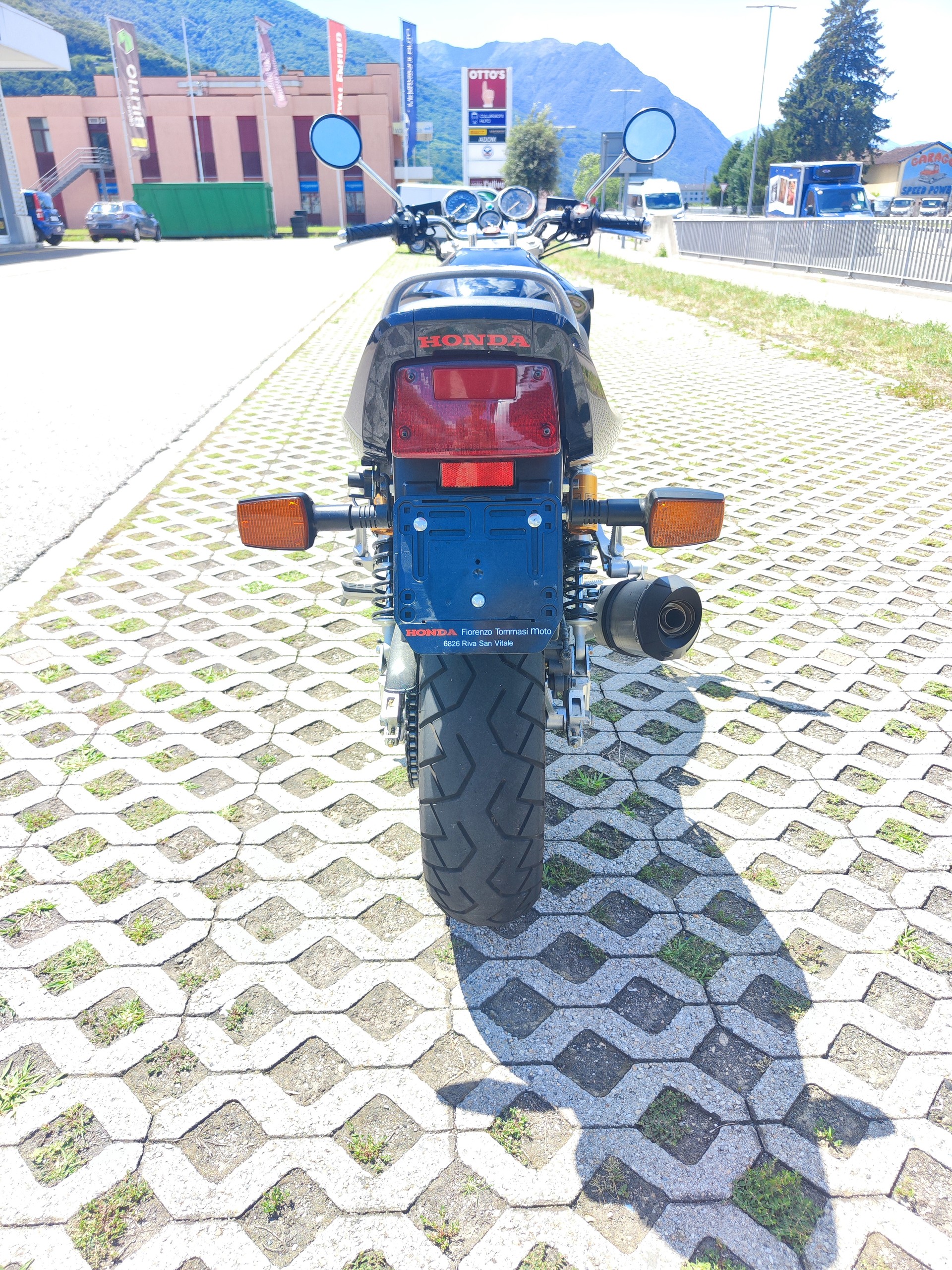 HONDA CB 1000 F Big One-image-6