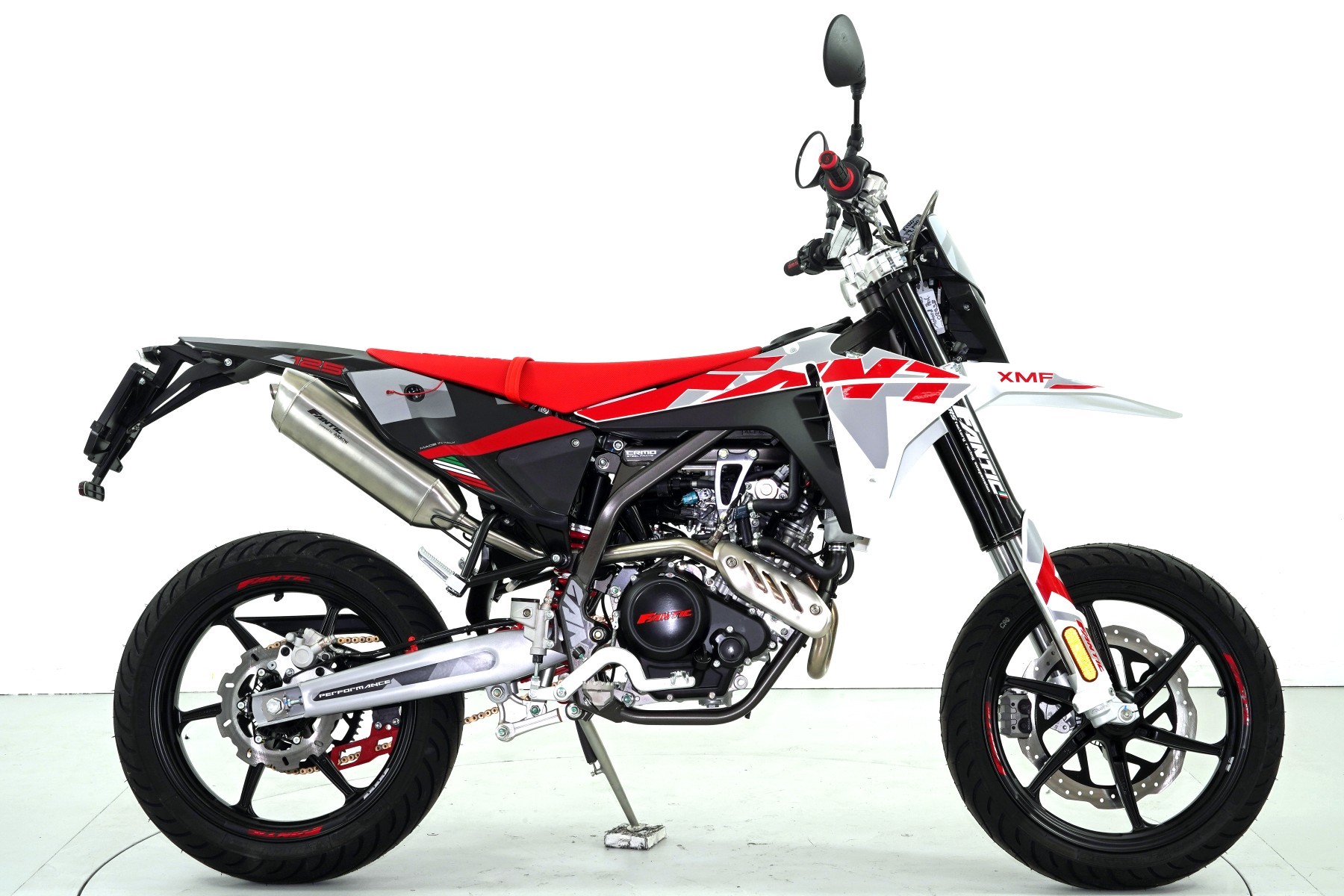 FANTIC XMF 125 Performance-showroom-element-3
