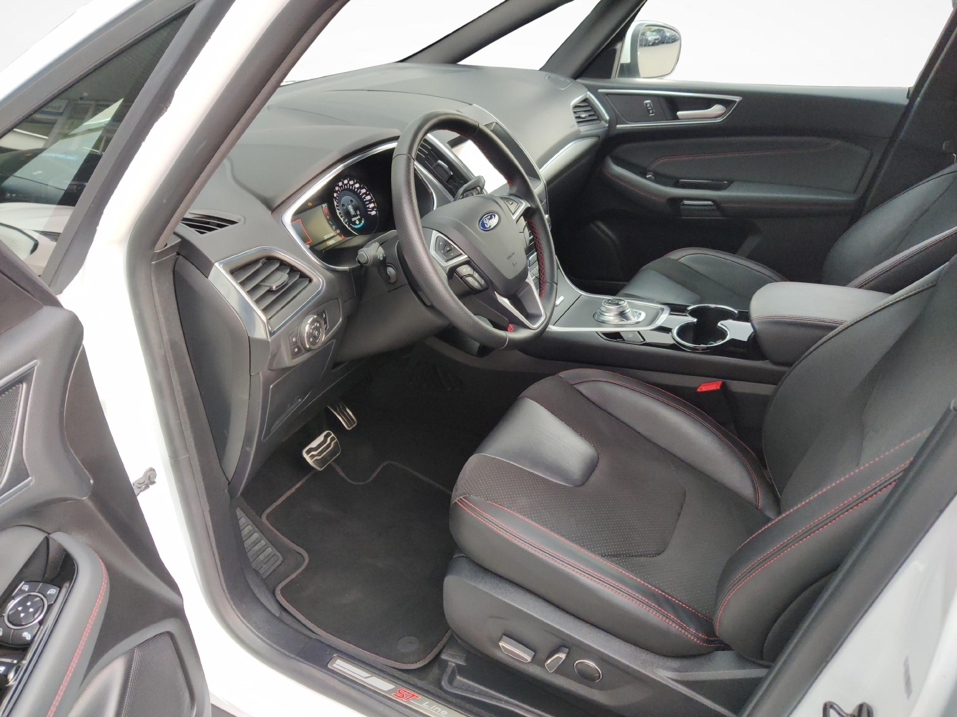 FORD S-Max 2.5 Hybrid ST-Line 7P-image-8