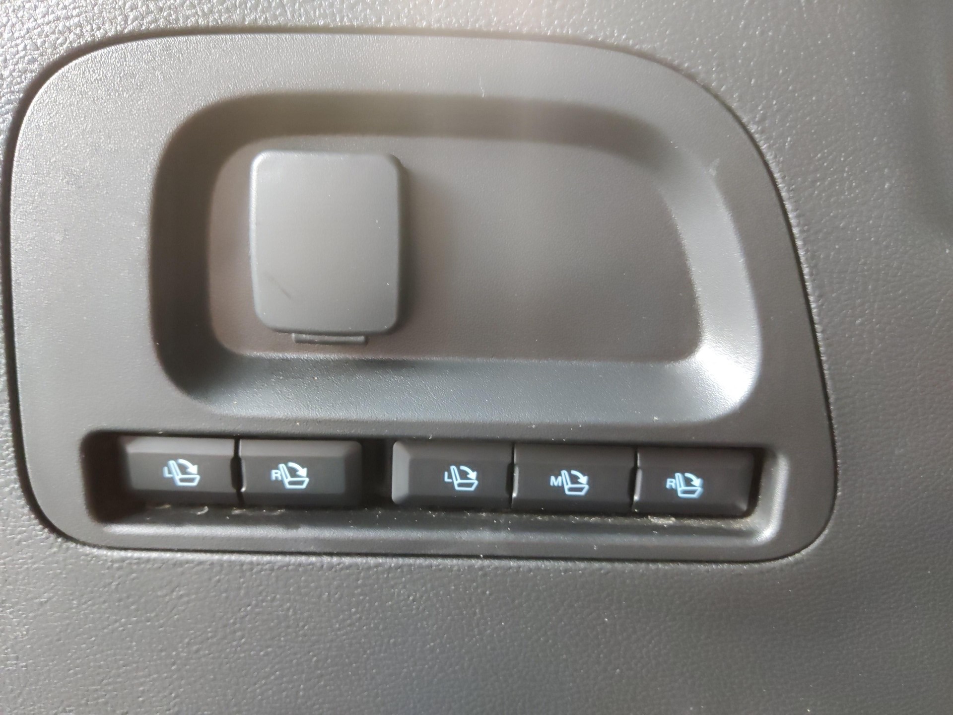 FORD S-Max 2.5 Hybrid ST-Line 7P-image-18