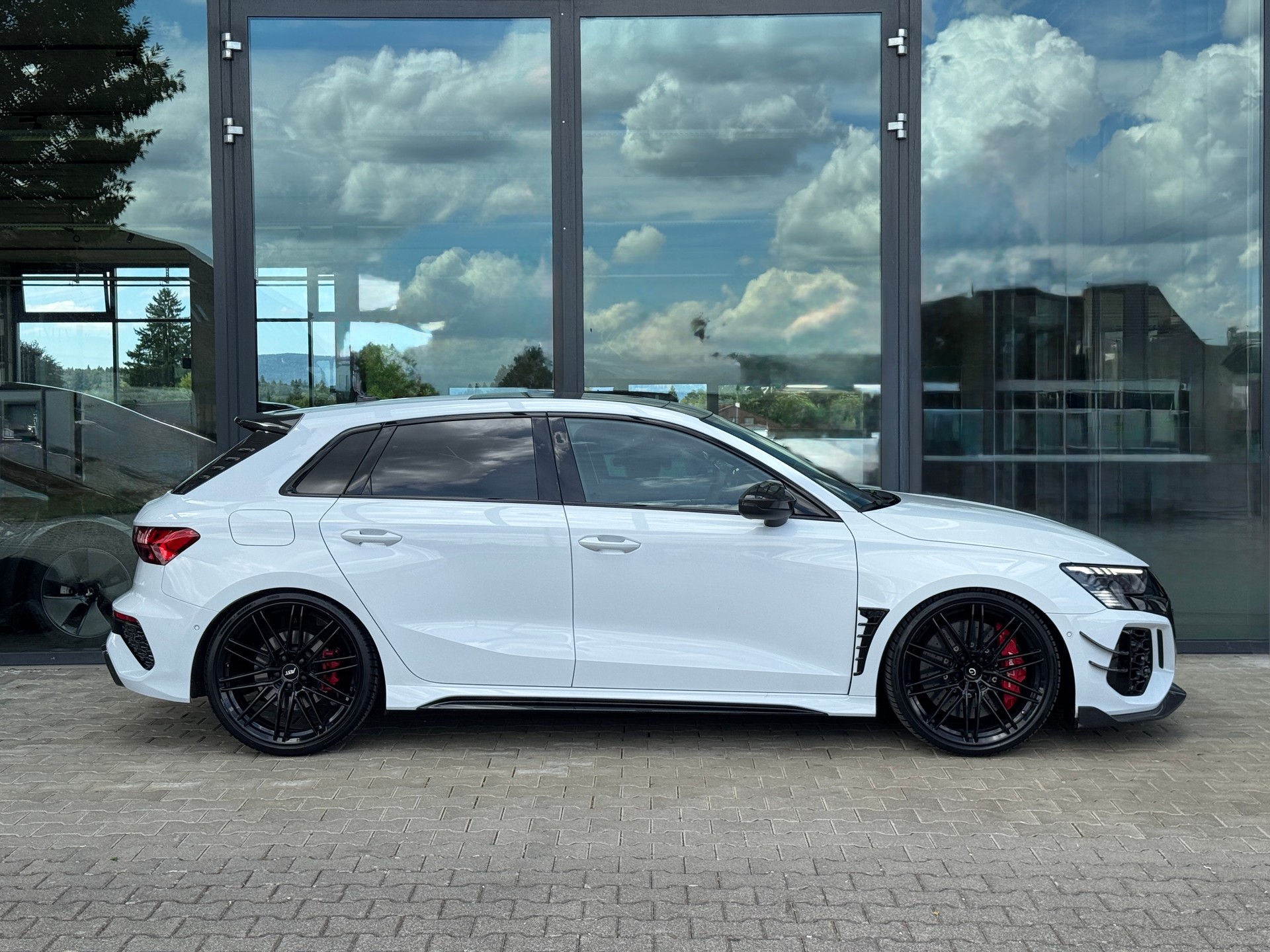AUDI RS3 Sportback 2.5 TSI quattro ABT RS3-R 1 OF 200-image-7
