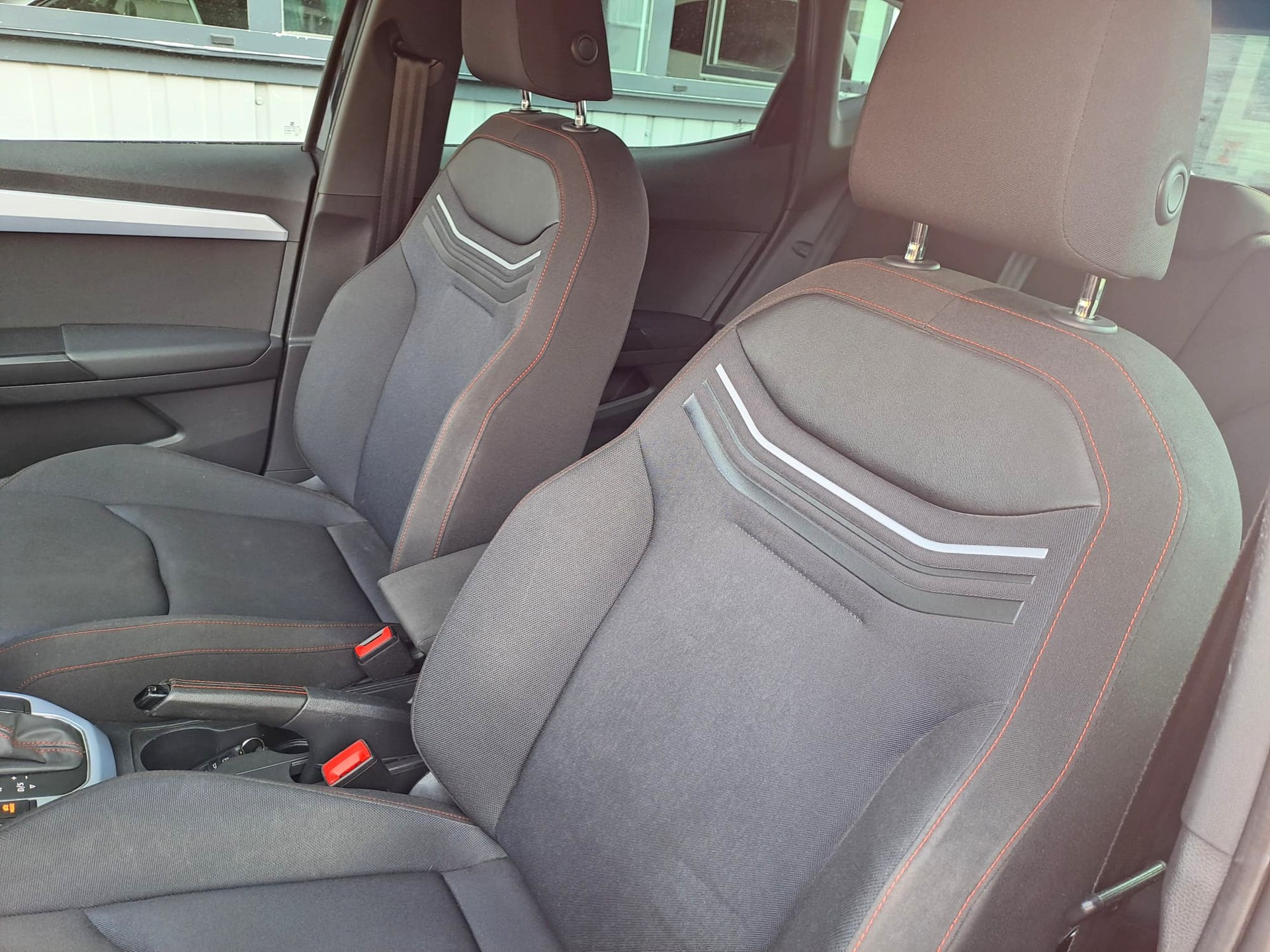 SEAT Arona 1.0 TSI Eco FR DSG-image-10