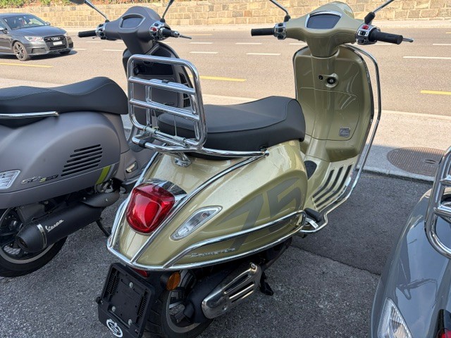 PIAGGIO Vespa 125 Primavera 75th Anniversary ABS-showroom-element-3
