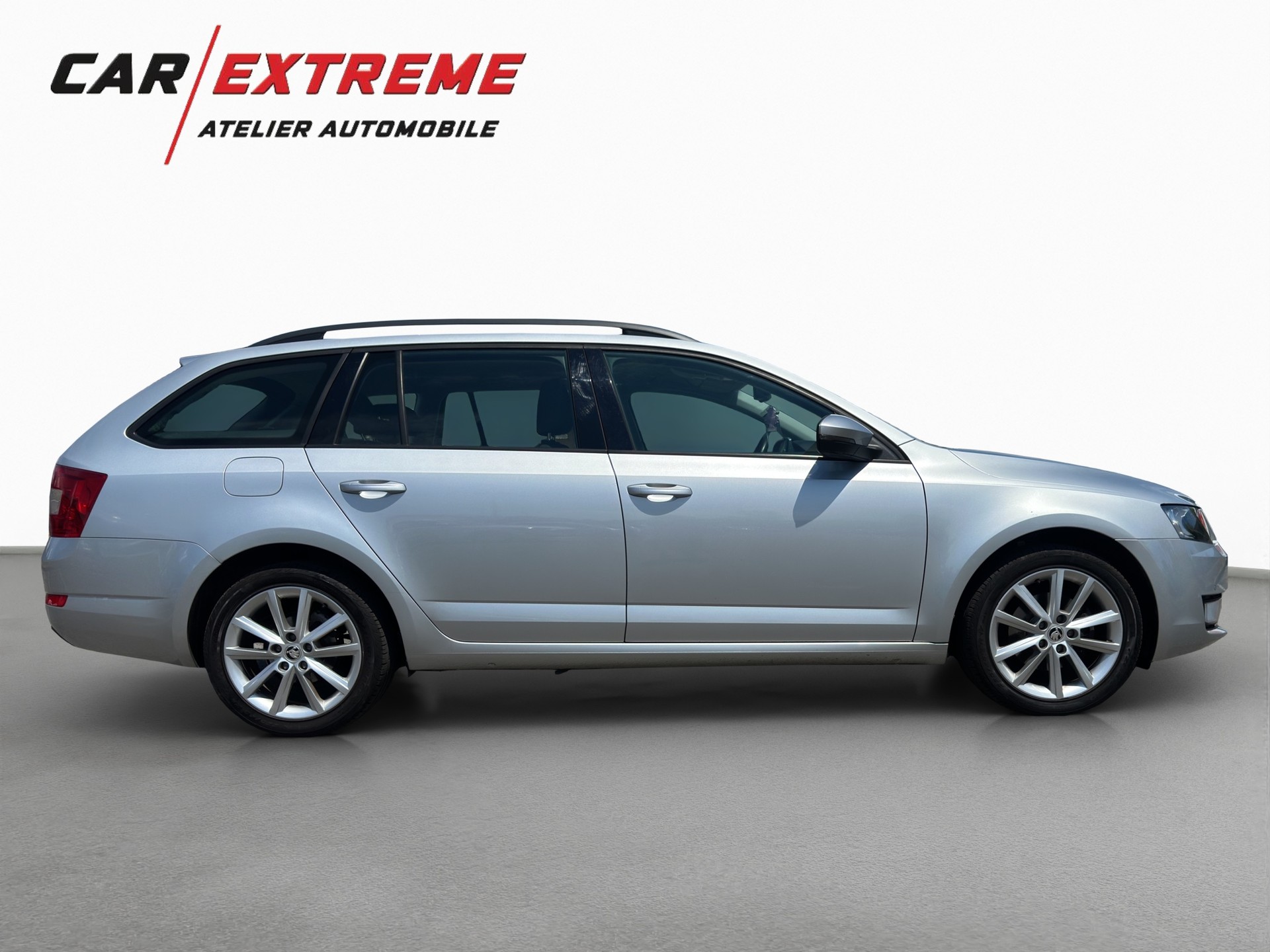 SKODA OCTAVIA-image-3