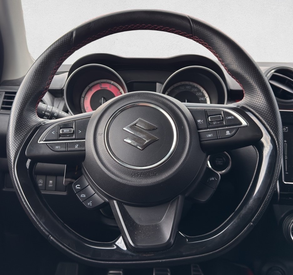 SUZUKI Swift Sport 1.4i 16V Compact Top Hybrid-image-8