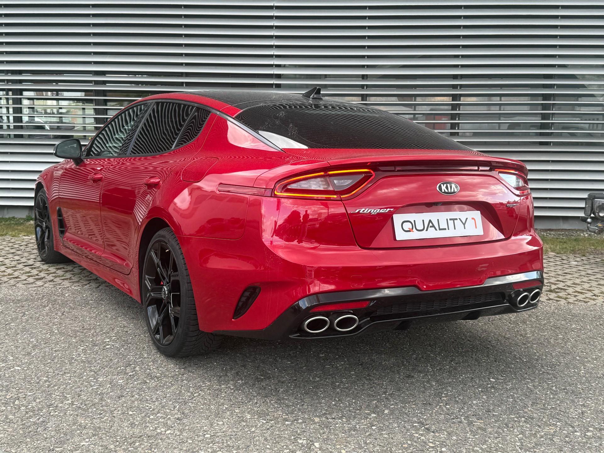 KIA Stinger 3.3 T-GDi GT Automat AWD-image-5