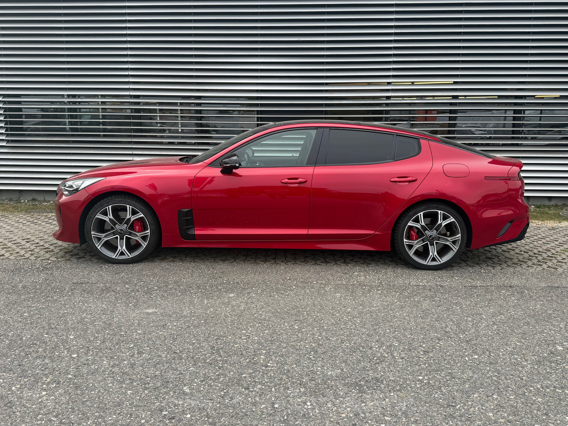 KIA Stinger 3.3 T-GDi GT Automat AWD-image-7
