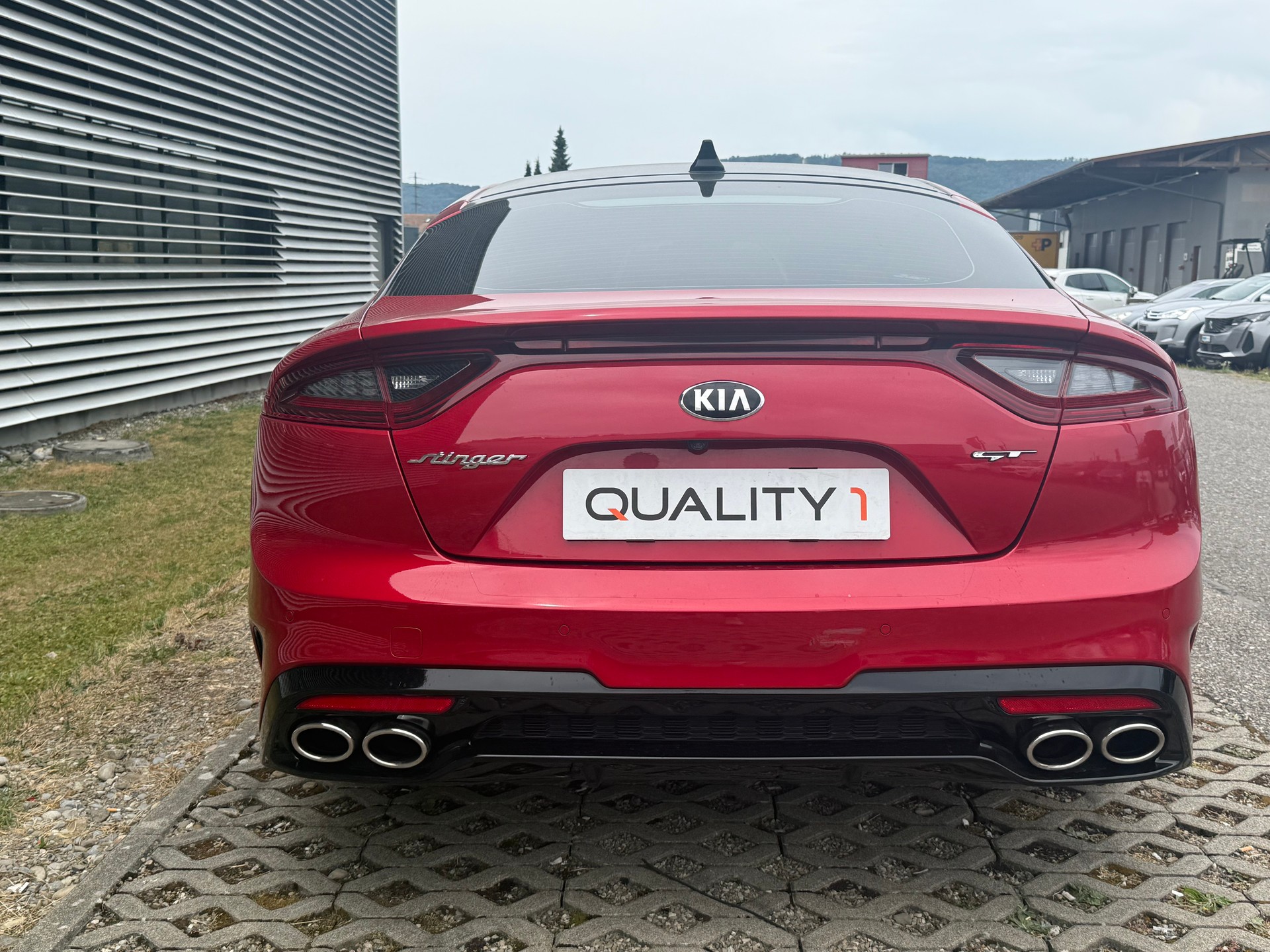 KIA Stinger 3.3 T-GDi GT Automat AWD-image-2
