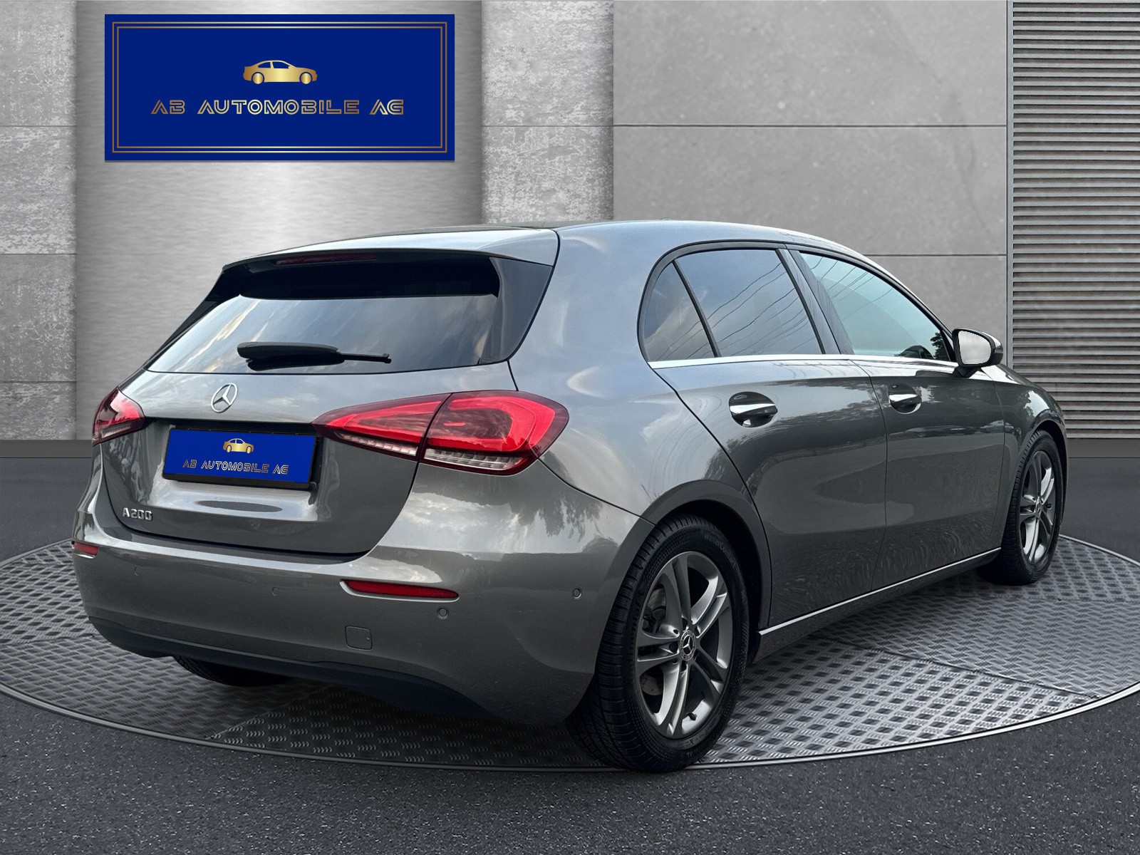 MERCEDES-BENZ A 200 AMG Line 7G-DCT-image-6