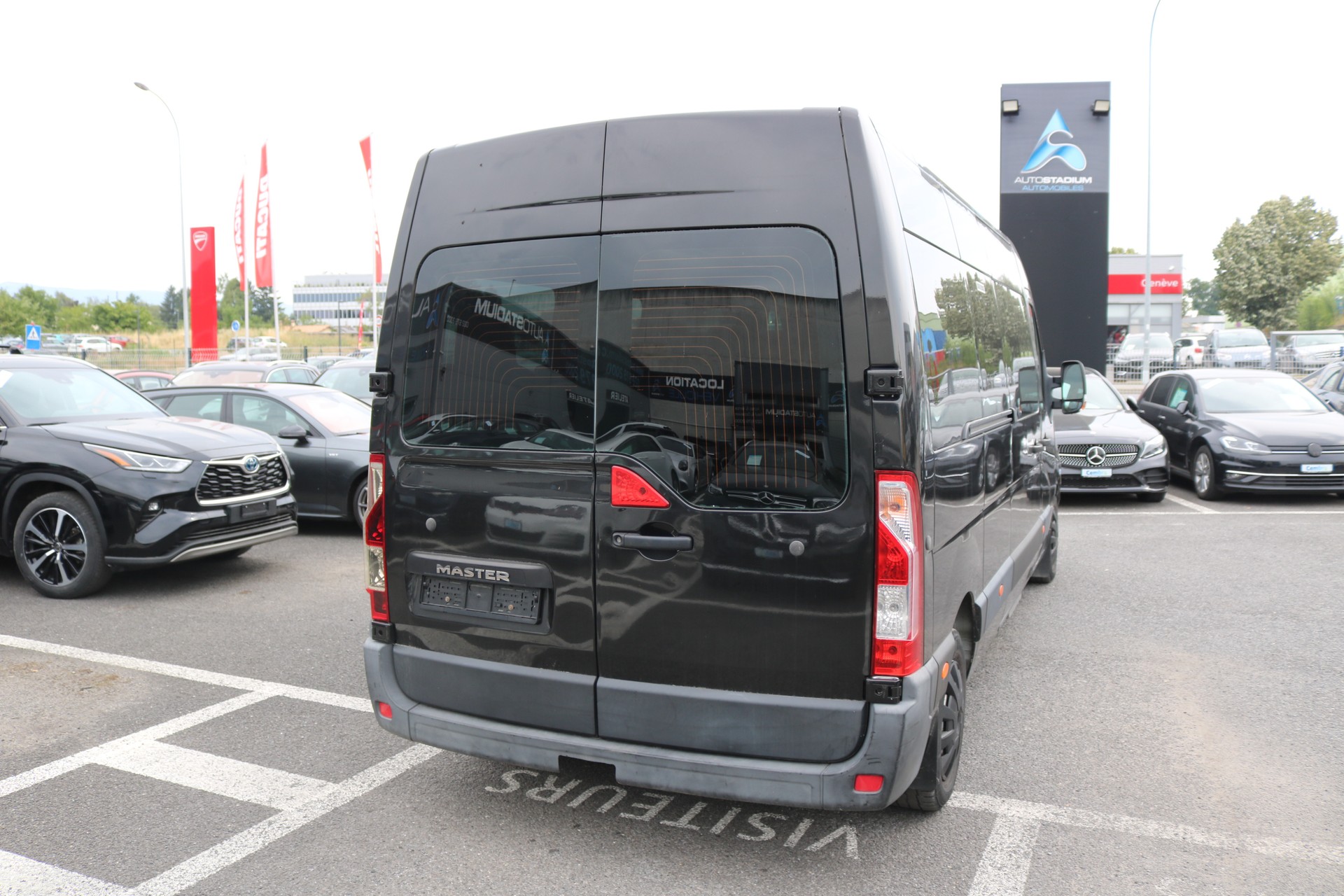 RENAULT Master T39 2.3dCi Minibus 17 L3H2-showroom-element-2