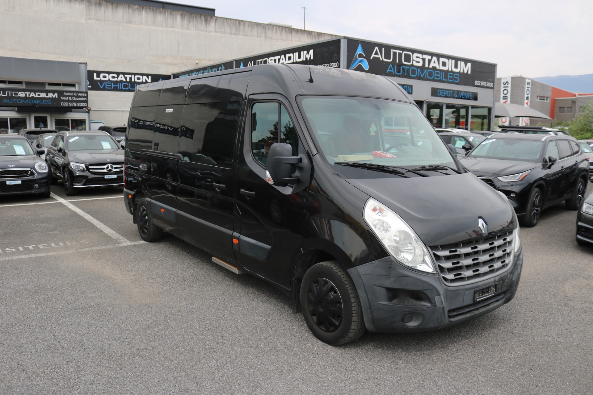 RENAULT Master T39 2.3dCi Minibus 17 L3H2