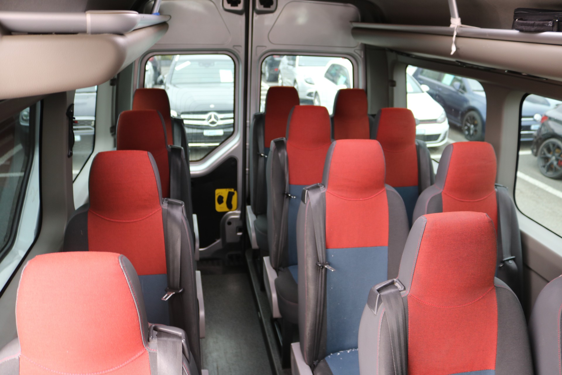 RENAULT Master T39 2.3dCi Minibus 17 L3H2-image-11