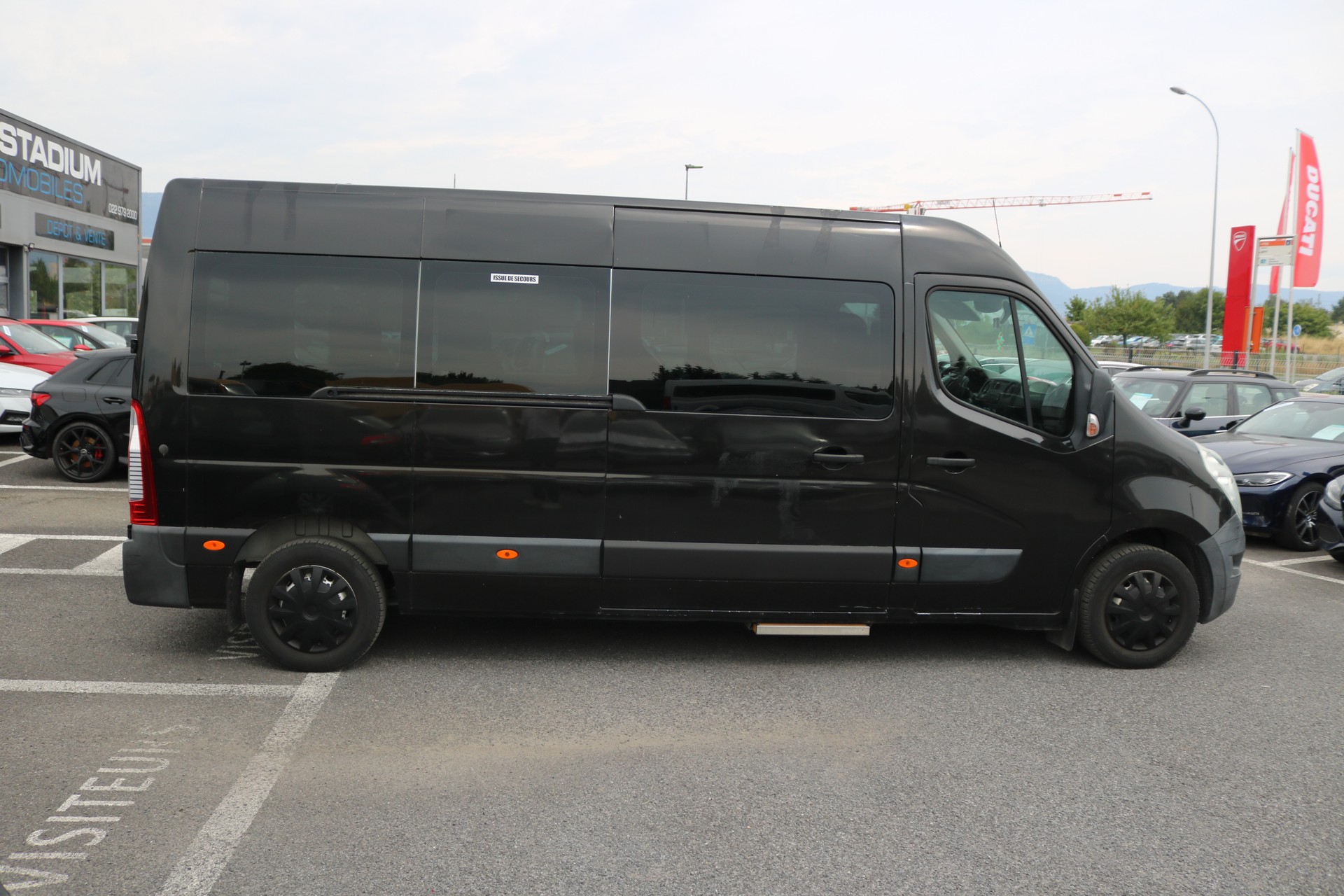 RENAULT Master T39 2.3dCi Minibus 17 L3H2-showroom-element-1