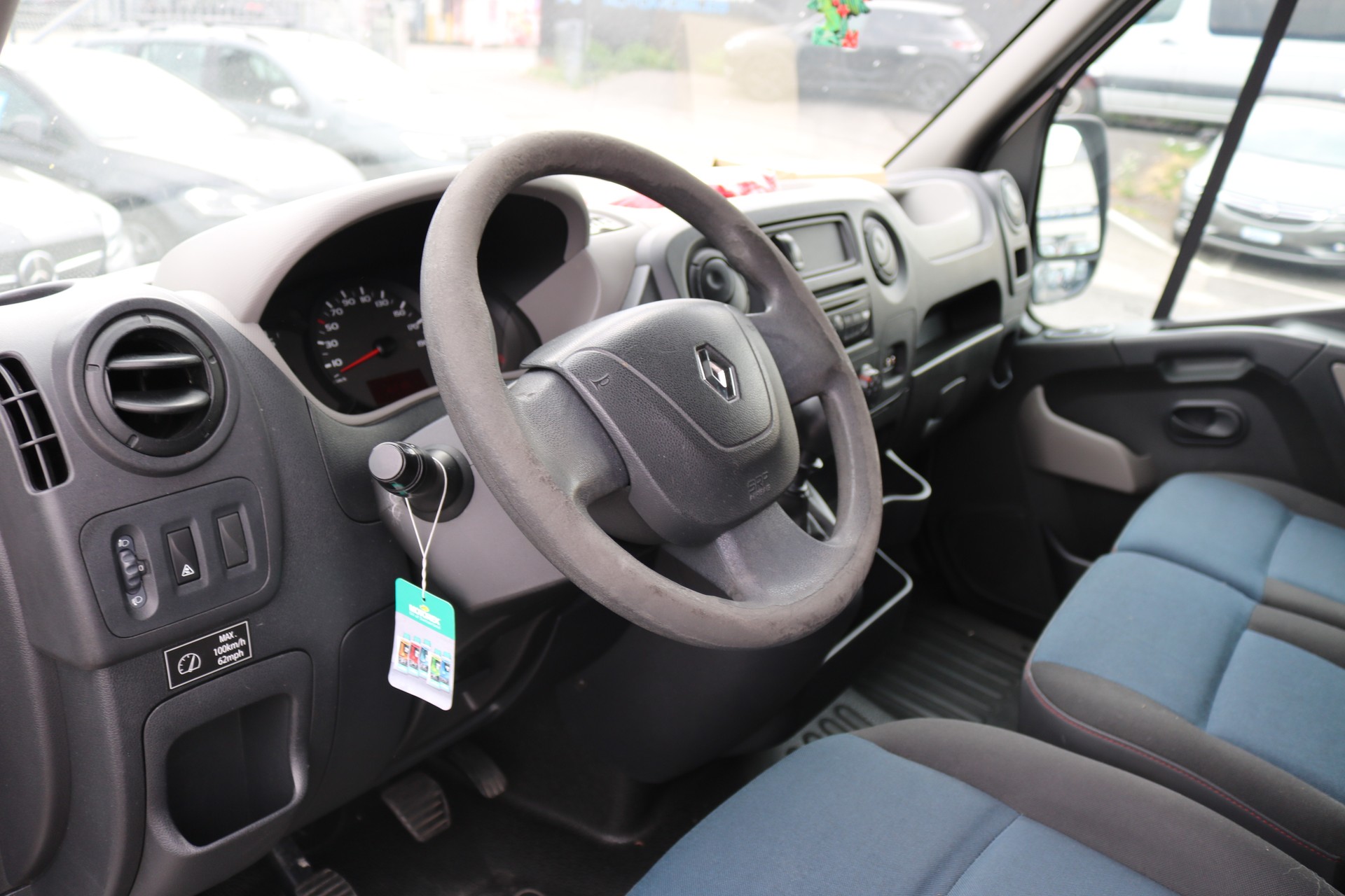 RENAULT Master T39 2.3dCi Minibus 17 L3H2-image-6