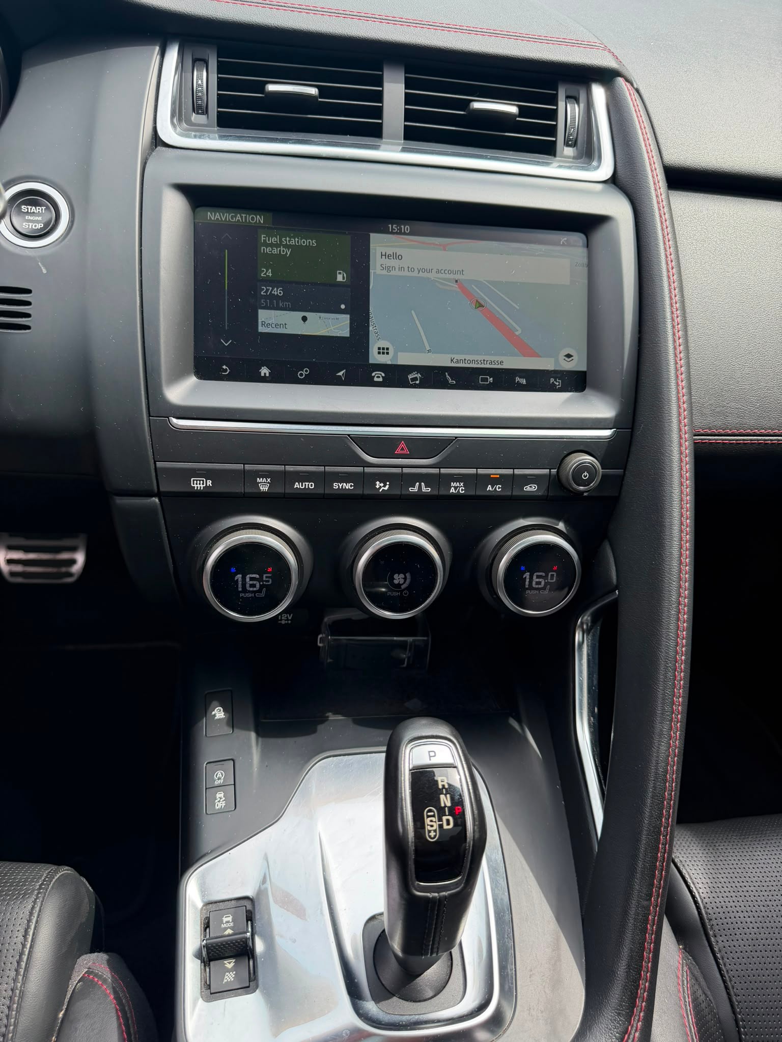 JAGUAR E-Pace 2.0d D180 First Edition AWD Automatik-image-15