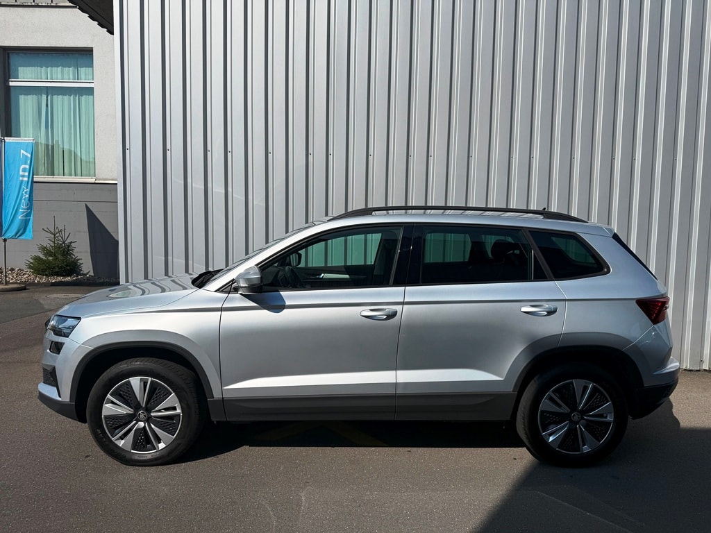 SKODA Karoq 2.0 TDI CR Ambition 4x4 DSG-image-2