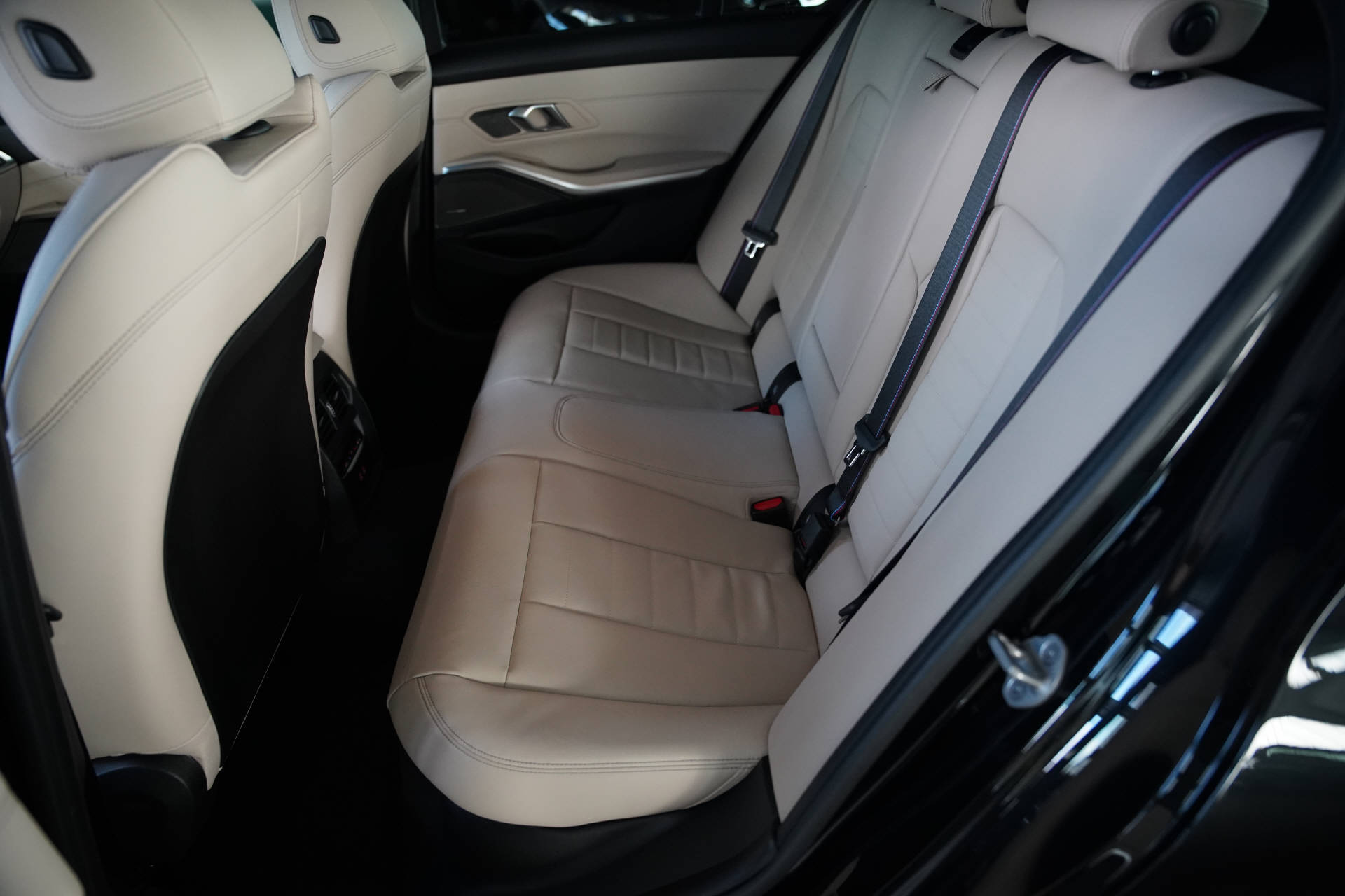 BMW M340i xDrive 48V Steptronic M Sport Pro-image-10