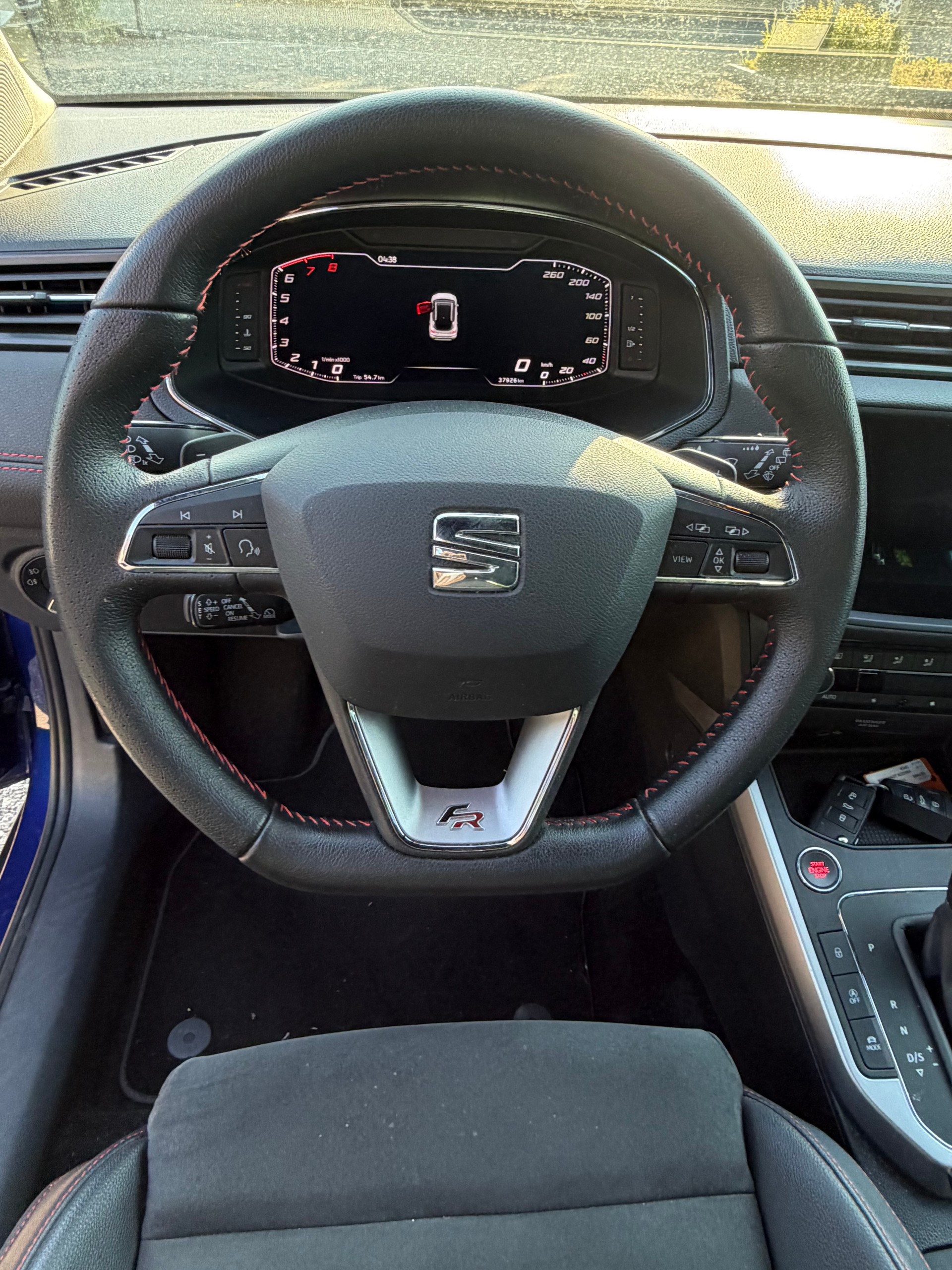 SEAT Arona 1.5 Eco TSI FR DSG-image-11