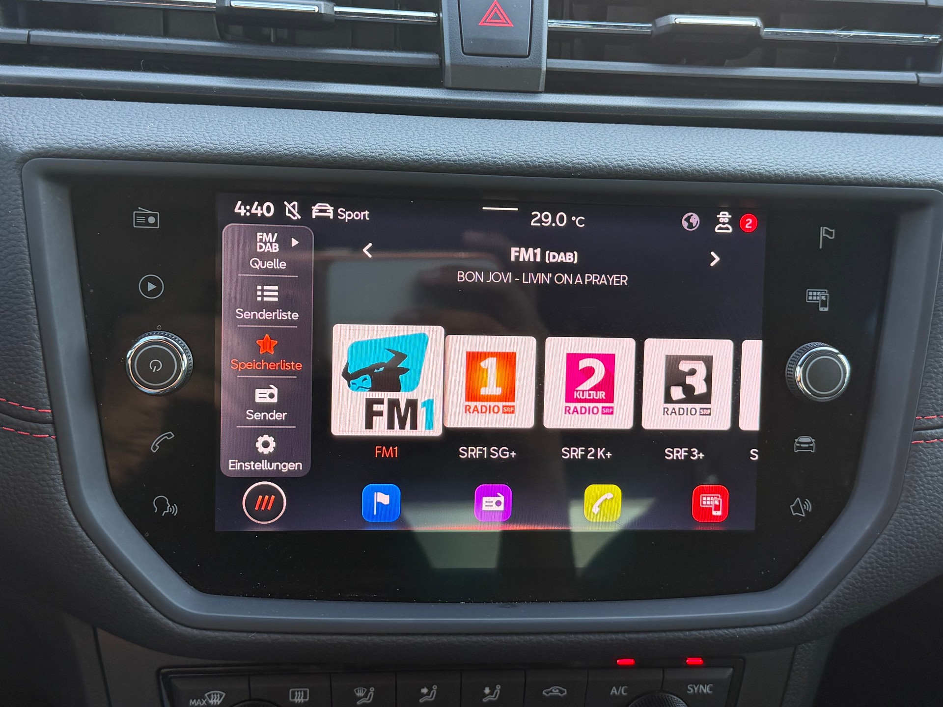 SEAT Arona 1.5 Eco TSI FR DSG-image-16