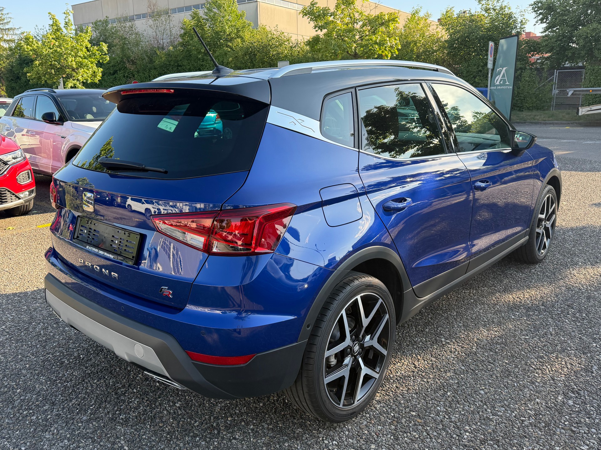 SEAT Arona 1.5 Eco TSI FR DSG-image-4