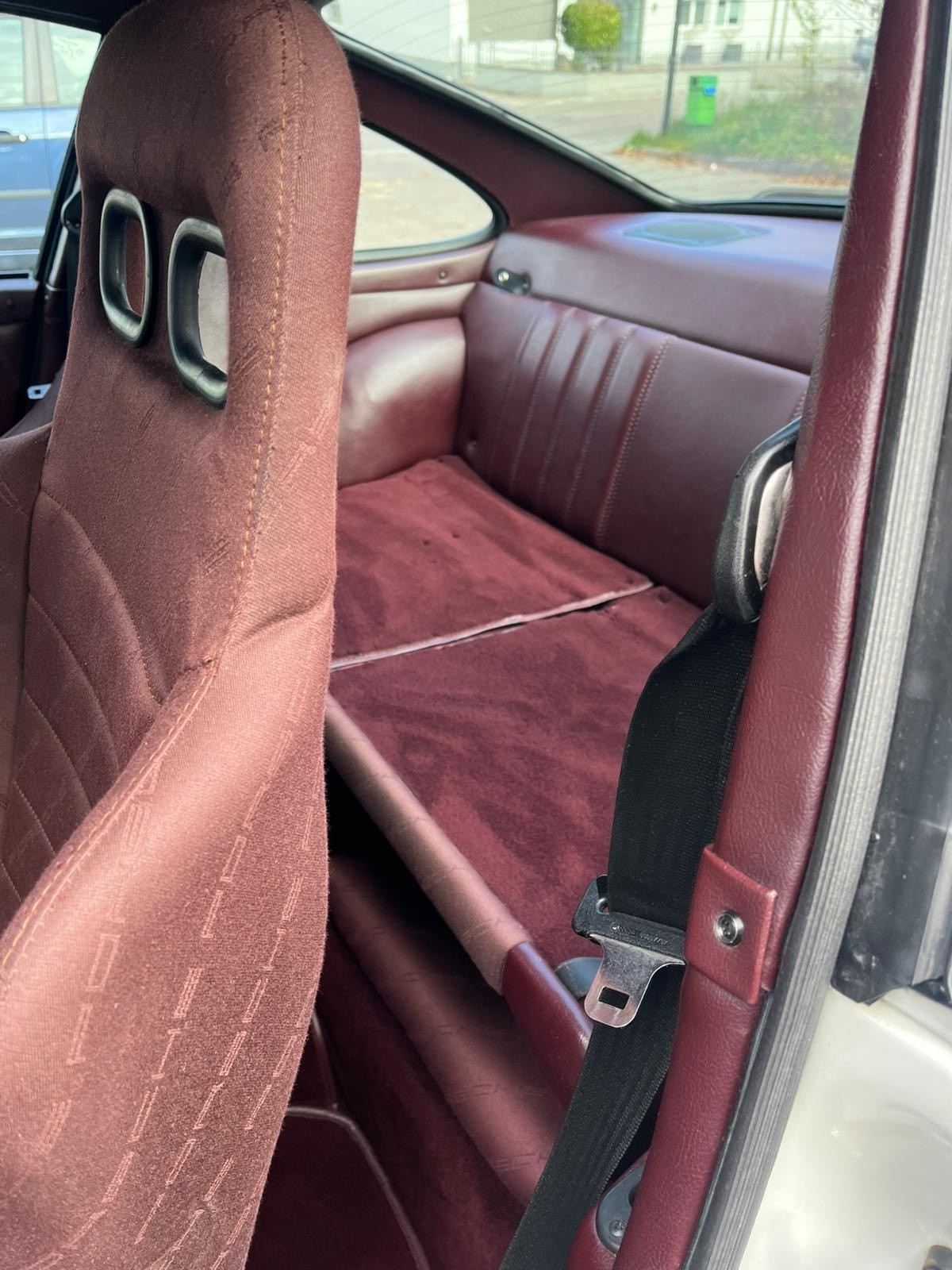PORSCHE 911 Carrera-image-10