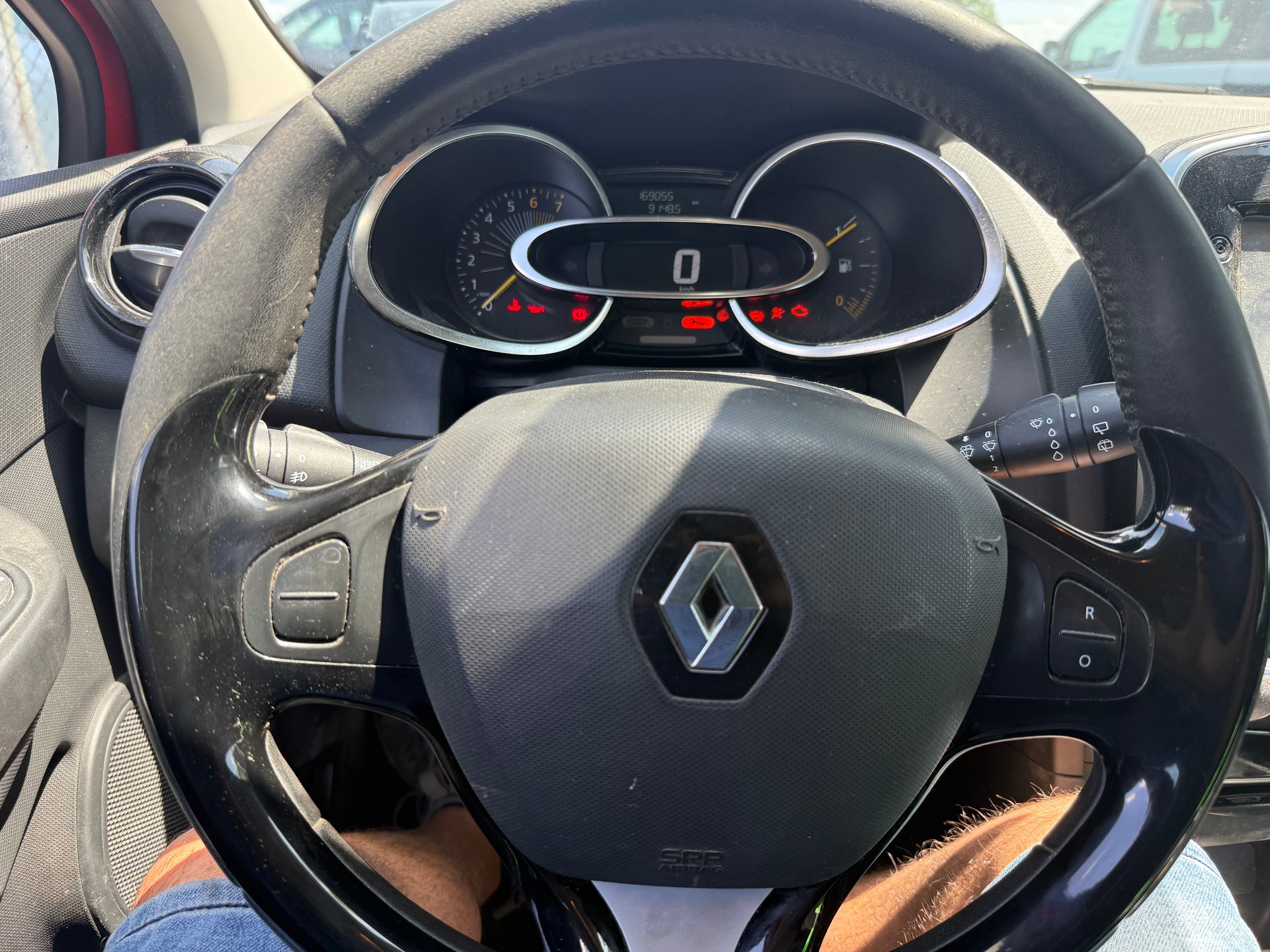 RENAULT Clio 0.9 12V Expression-image-10