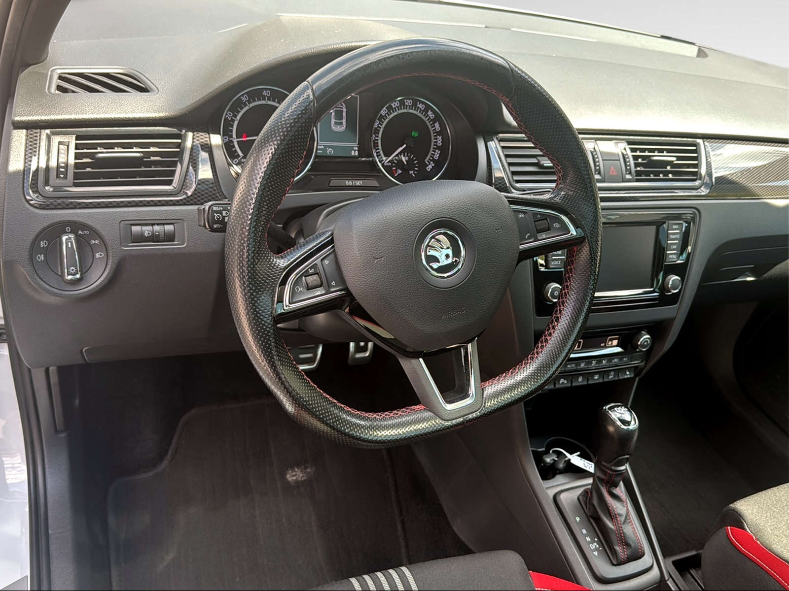 SKODA Rapid Spaceback 1.4 TSI Monte Carlo DSG-image-16