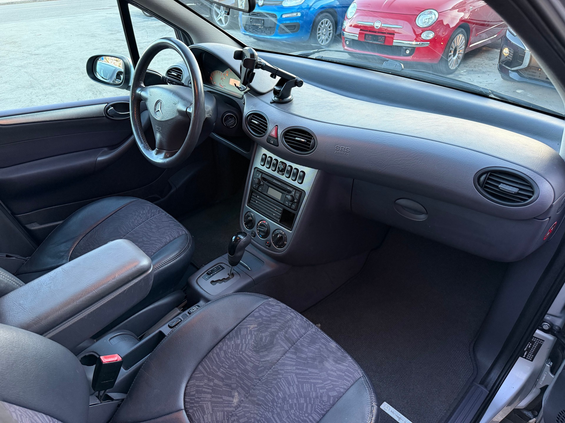 MERCEDES-BENZ A 160 Avantgarde-image-13