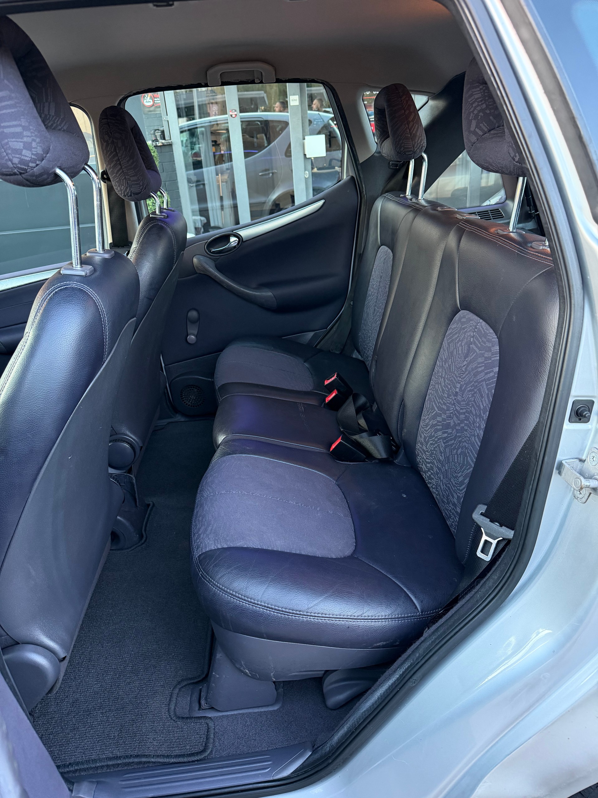 MERCEDES-BENZ A 160 Avantgarde-image-11