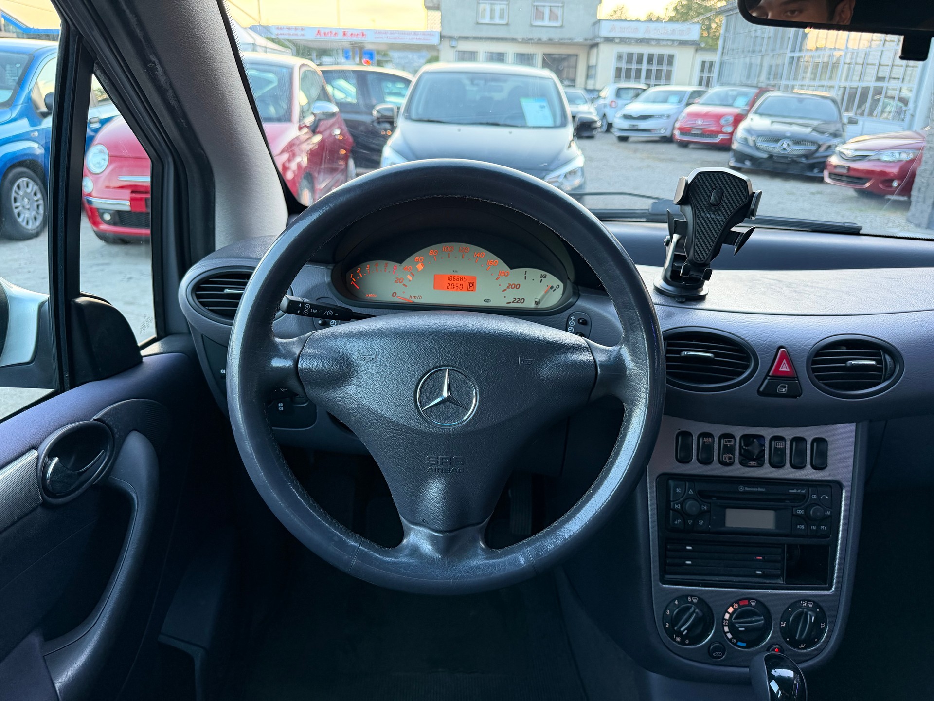 MERCEDES-BENZ A 160 Avantgarde-image-17