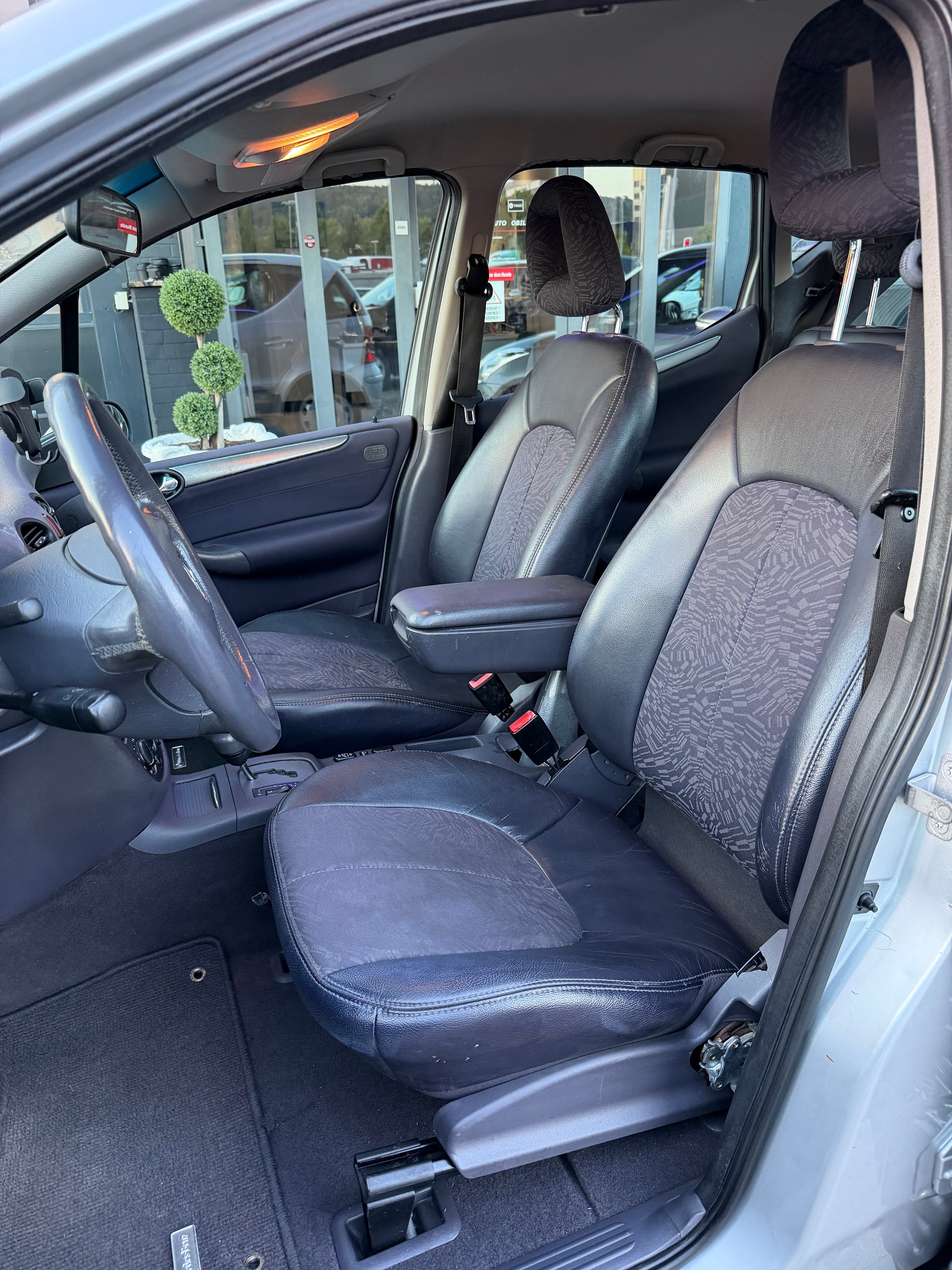 MERCEDES-BENZ A 160 Avantgarde-image-10