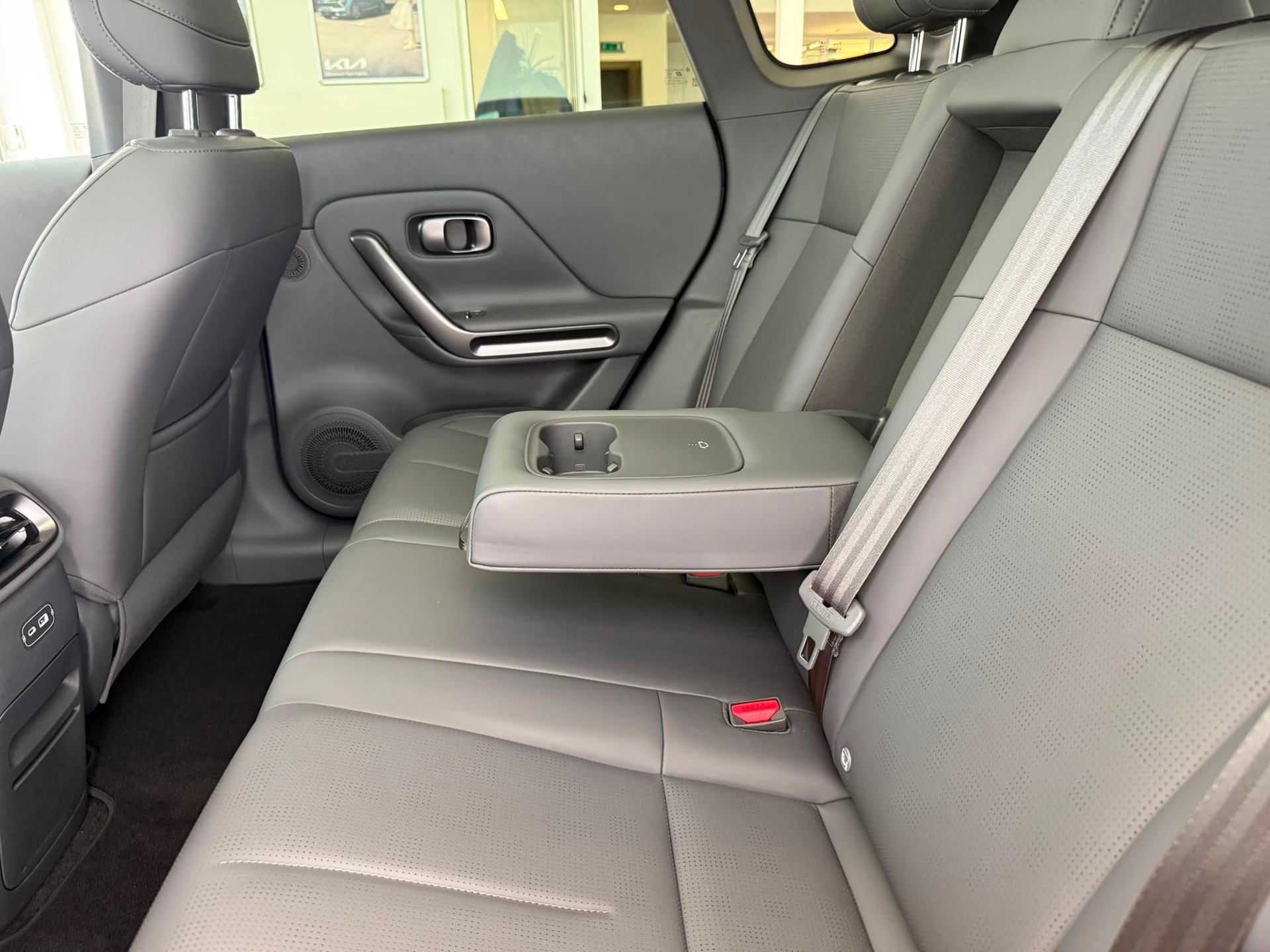 LEAPMOTOR B05 EV-image-10